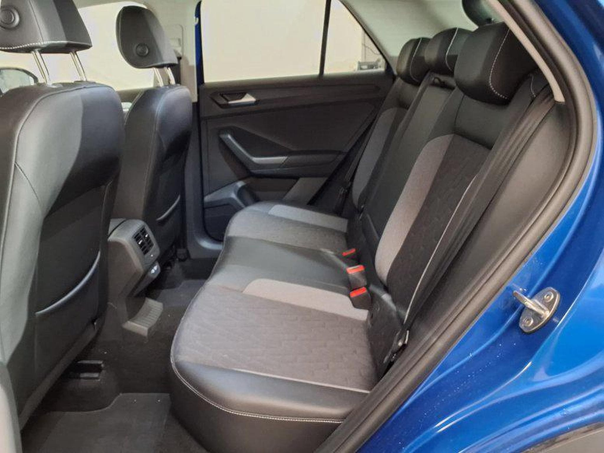 VW T-Roc Life Plus 1.5 TSI 7-Gang-DSG (2025) - Foto 10