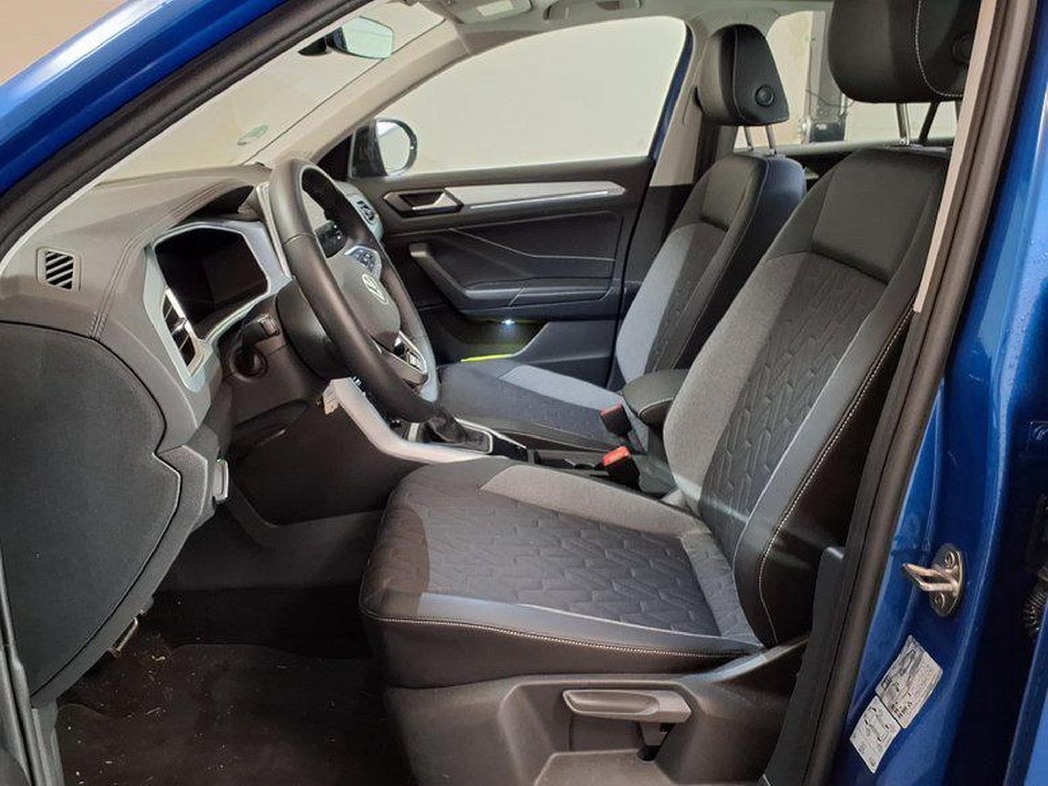 VW T-Roc Life Plus 1.5 TSI 7-Gang-DSG (2025) - Foto 9