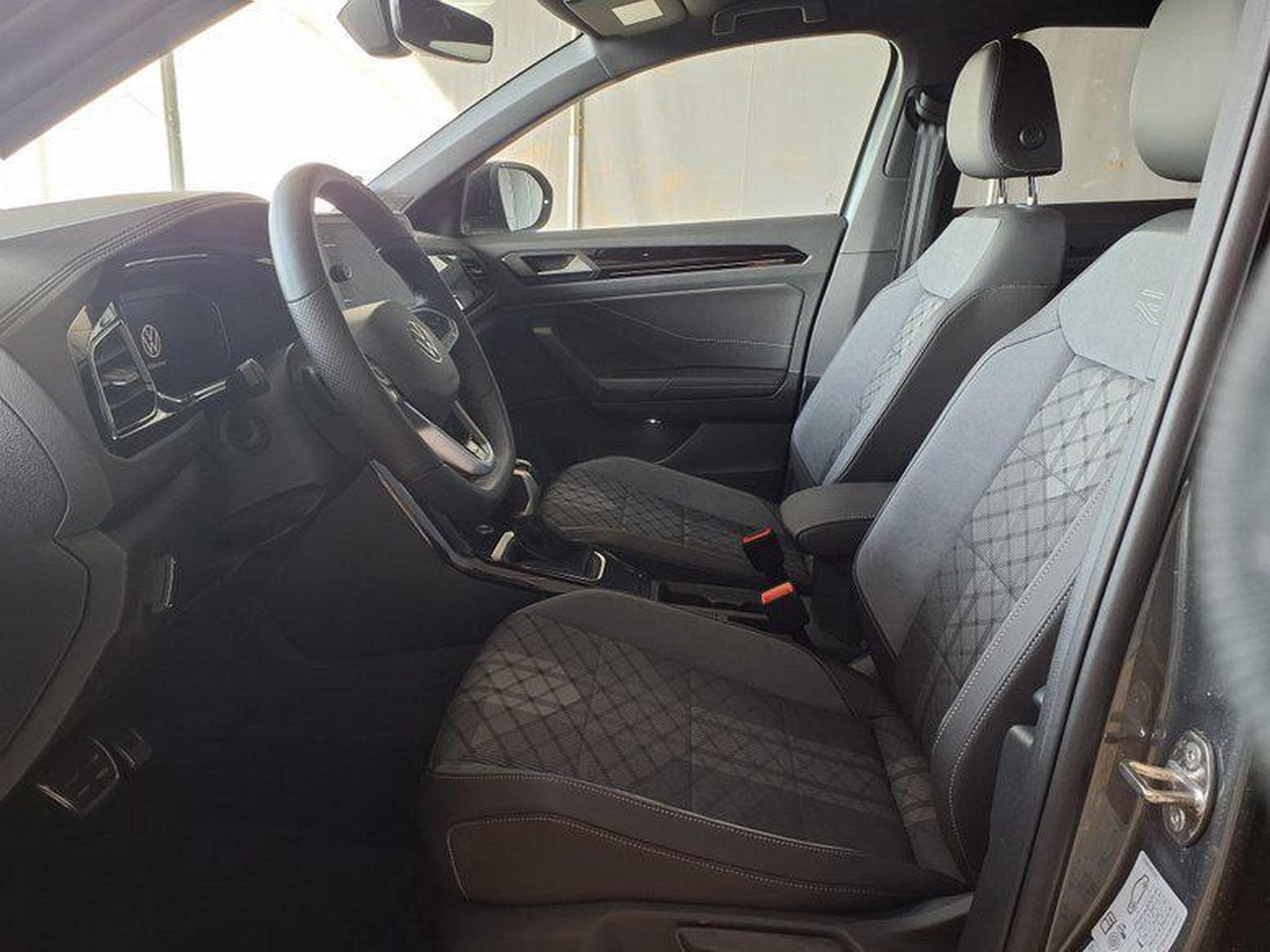 VW T-Roc R-Line 1.5 TSI 7-Gang-DSG (2025) - Foto 5