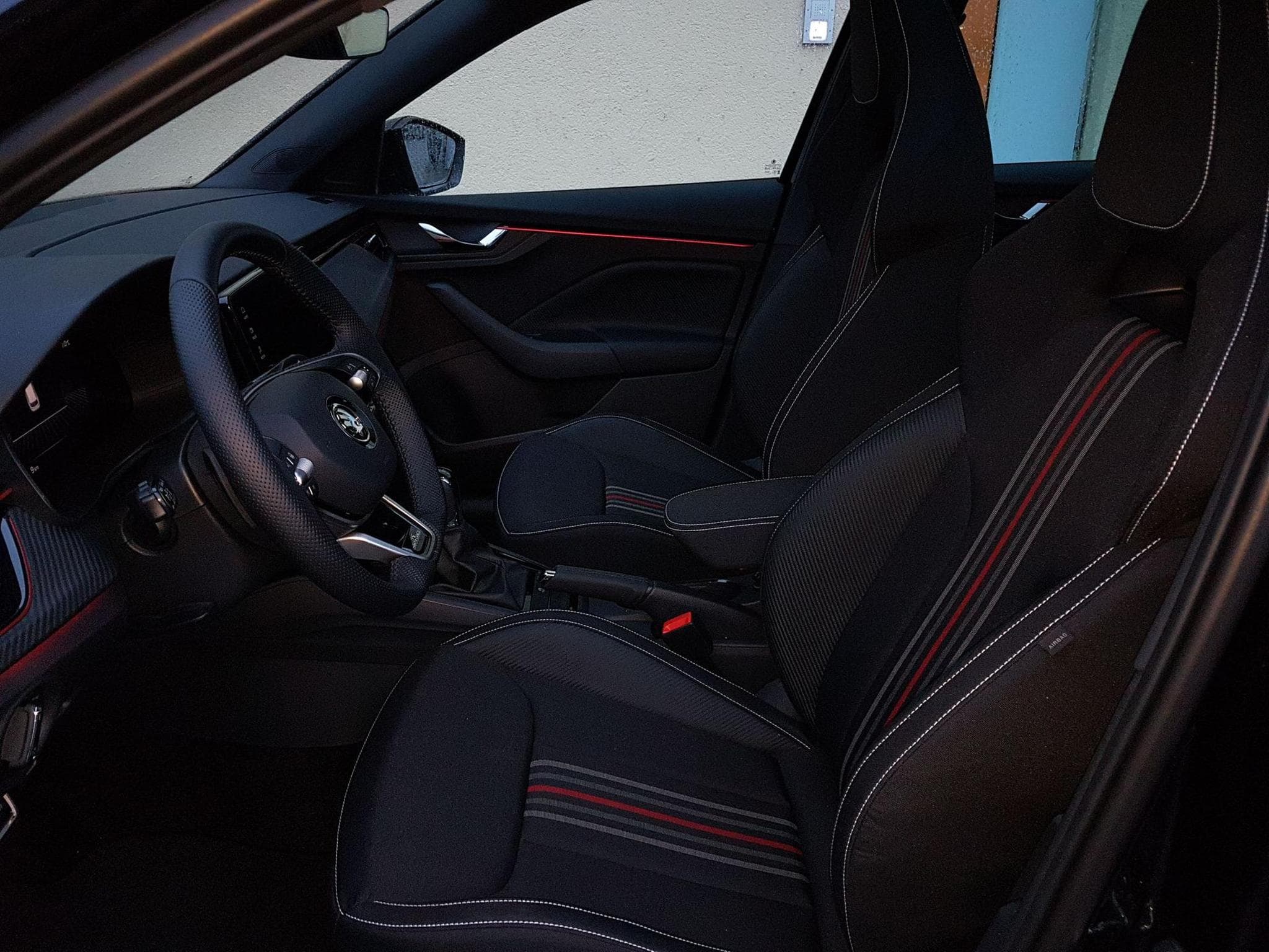 Skoda Kamiq Monte Carlo (2026) - Foto 8