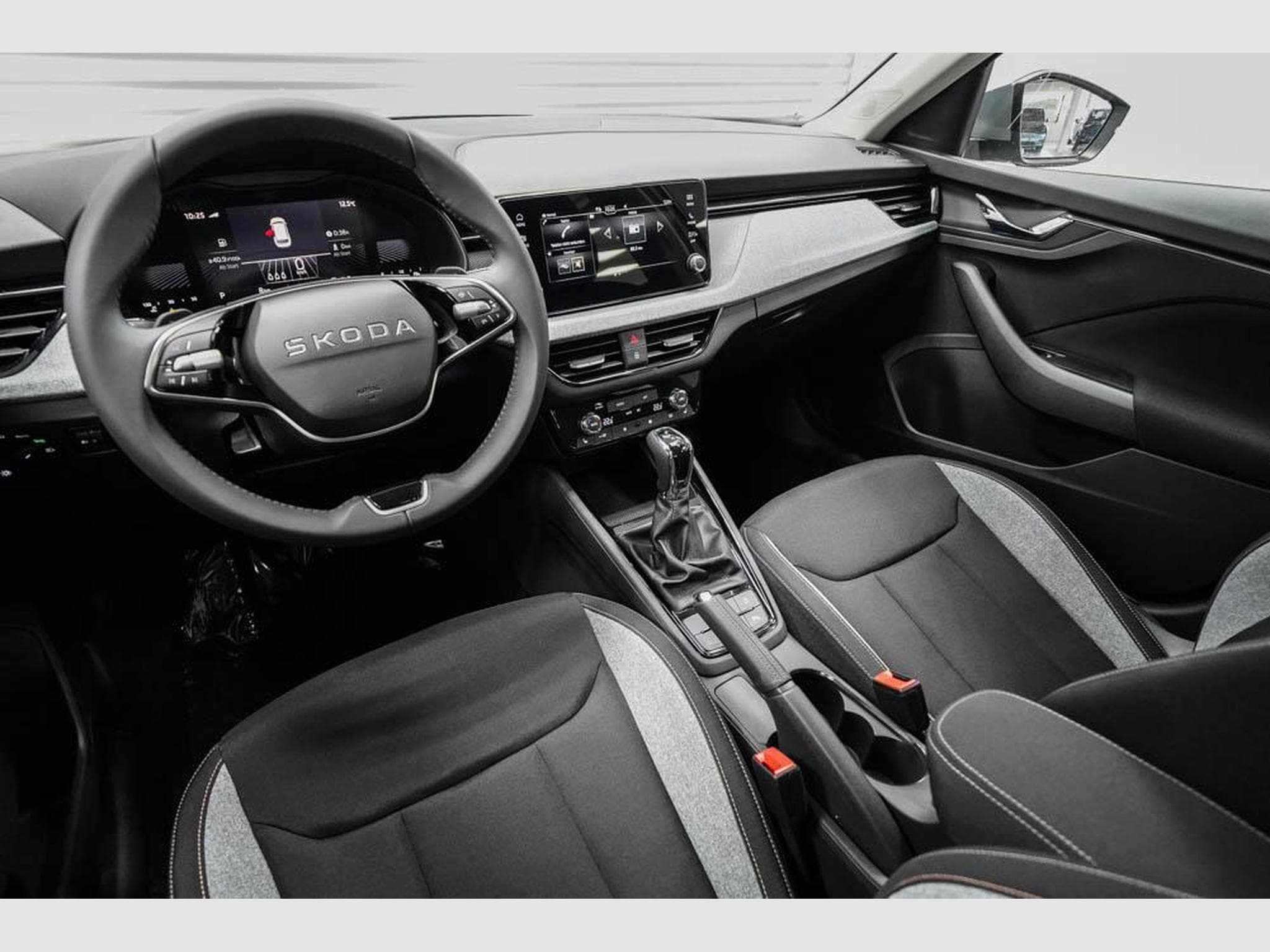 Skoda Kamiq 1,0 TSI DSG (2026) - Foto 7
