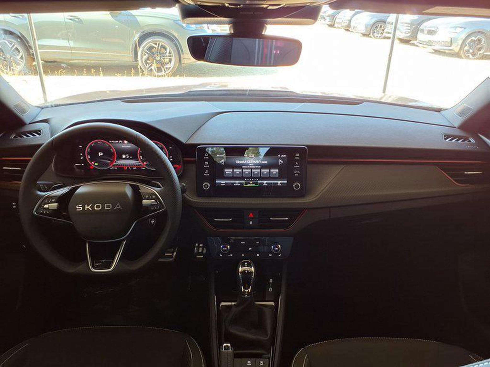 Skoda Kamiq Monte Carlo 1.5 TSI 7-Gang-DSG (2026) - Foto 7