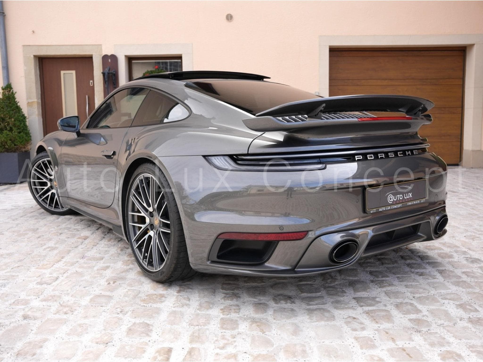 Porsche 911 911 Turbo S Coupé (2021) - Photo 4