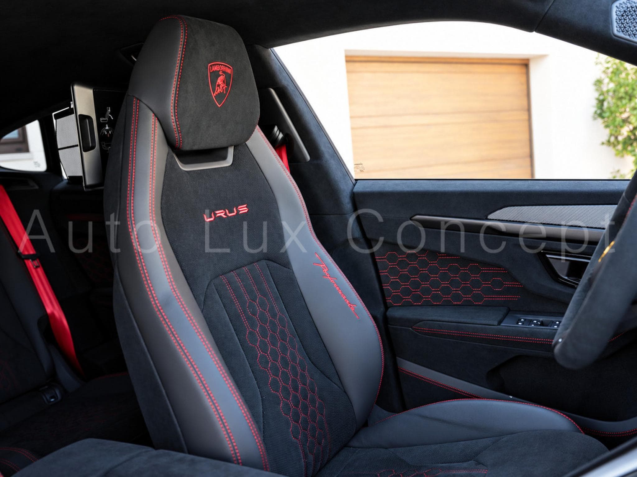 Lamborghini Urus Performante (2025) - Photo 8