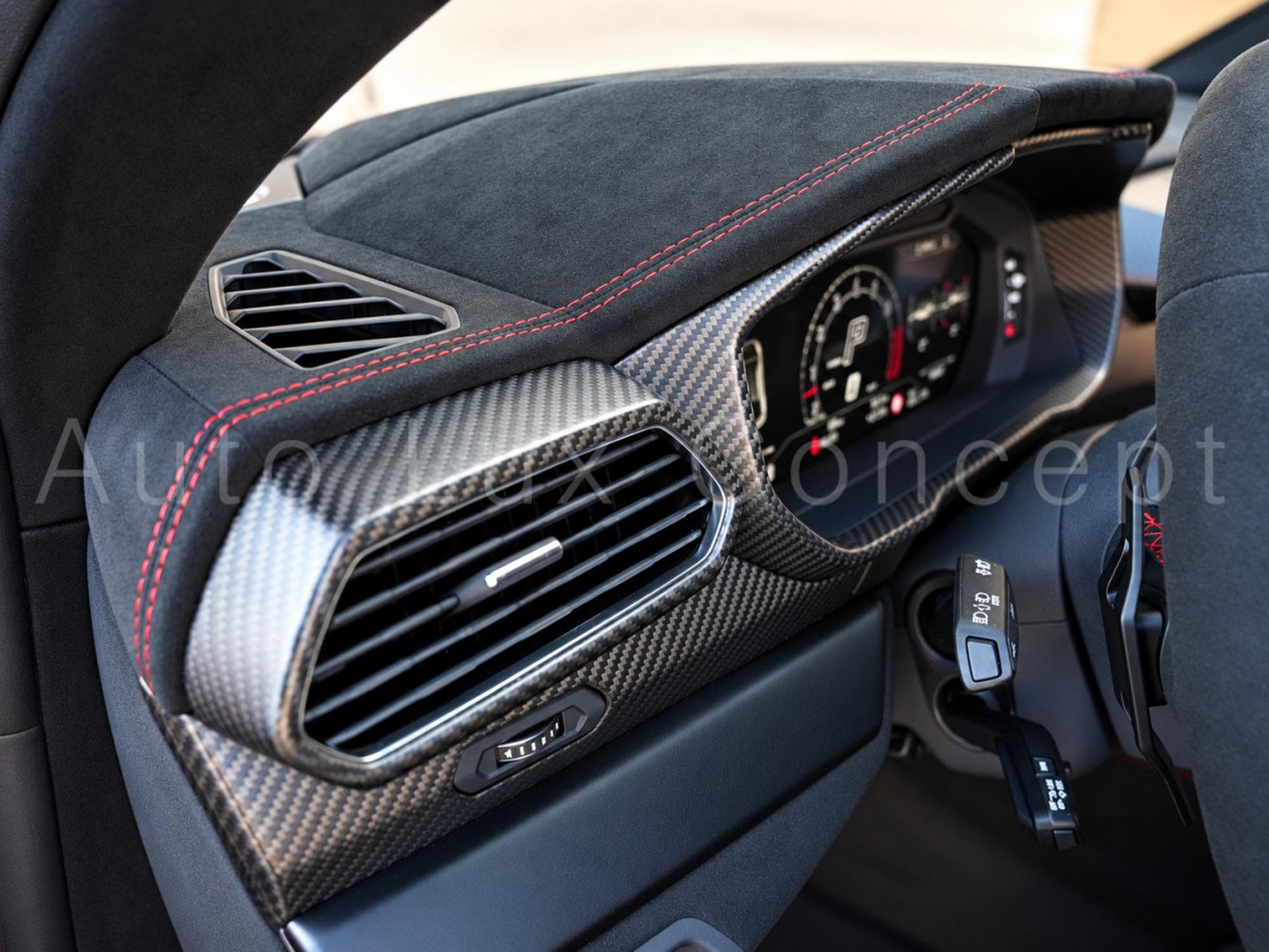 Lamborghini Urus Performante (2025) - Photo 19