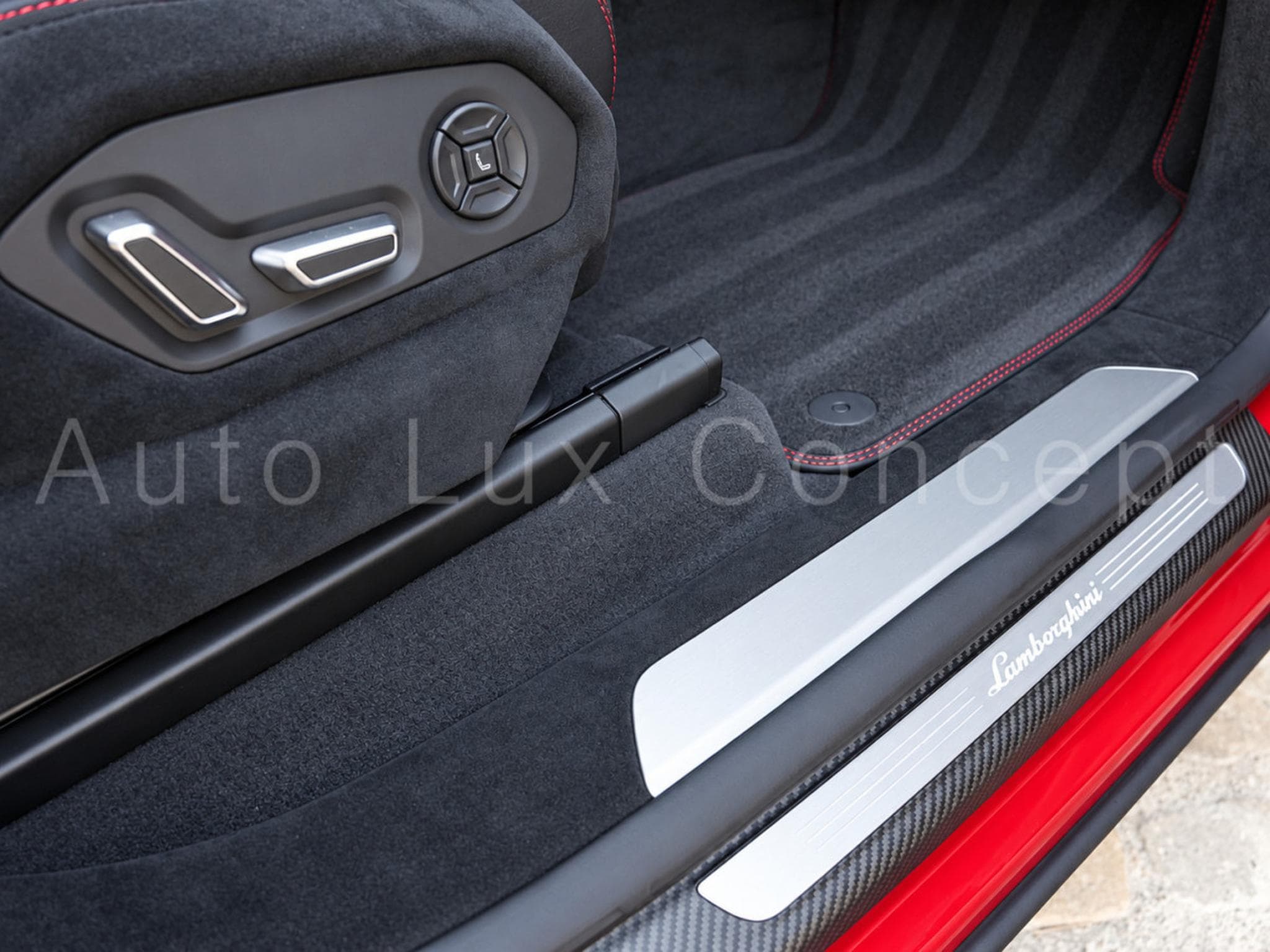 Lamborghini Urus Performante (2025) - Photo 24