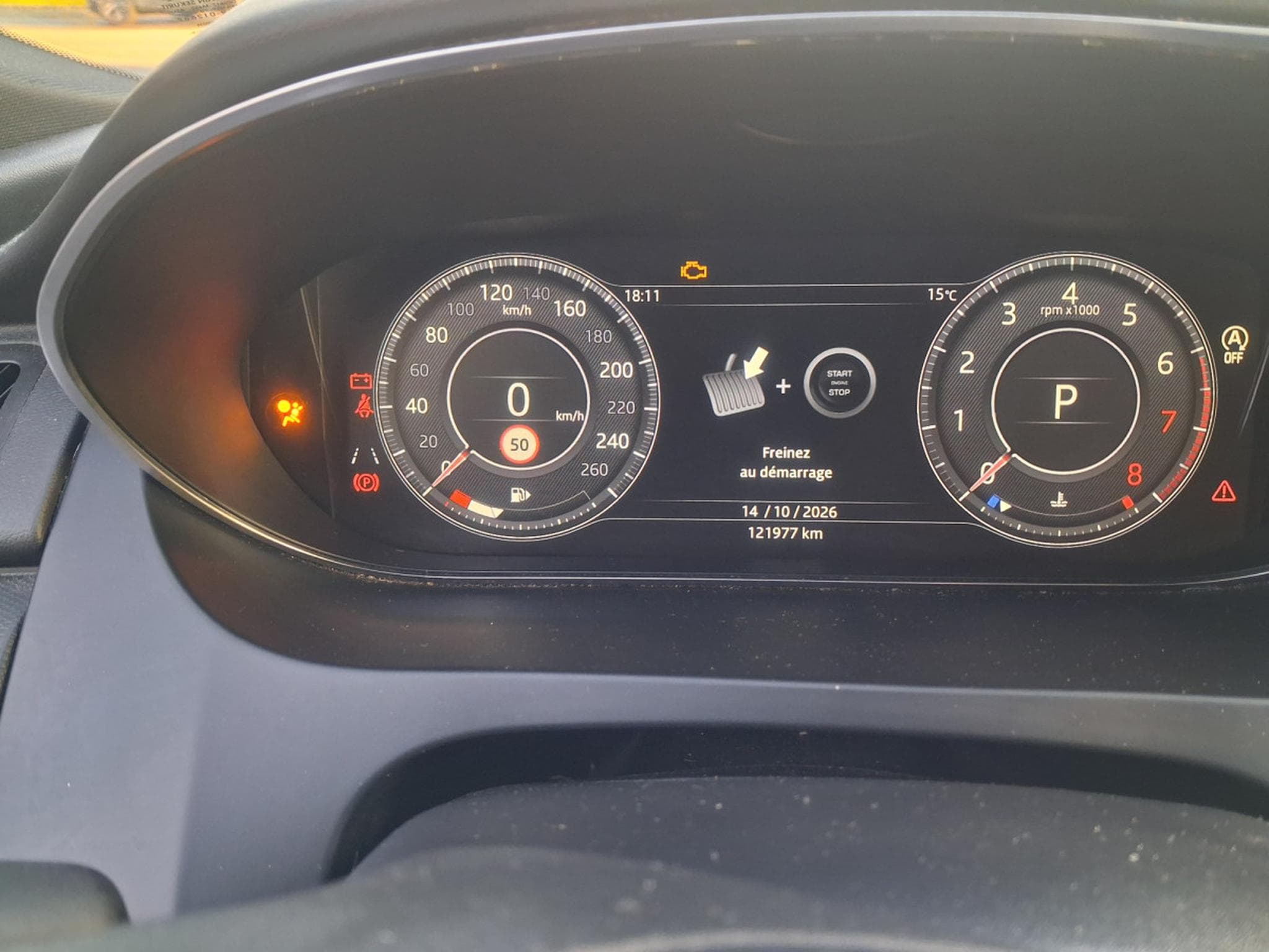 Jaguar E-Pace RDINAMIC (2018) - Photo 13
