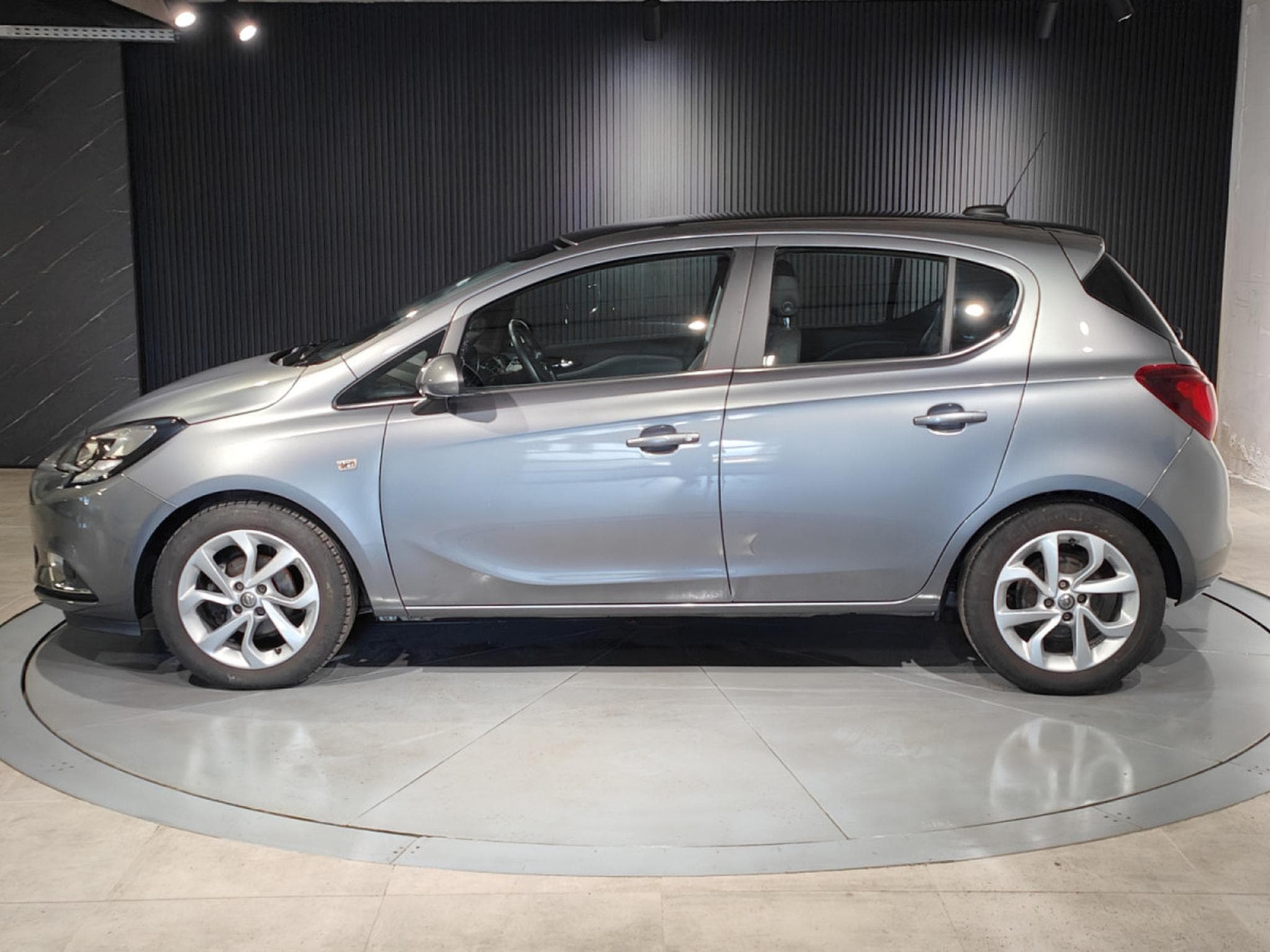 Opel Corsa 1.4i AUTOMATIQUE CLIMATISATION CARPLAY BLUETOOTH (2018) - Photo 5