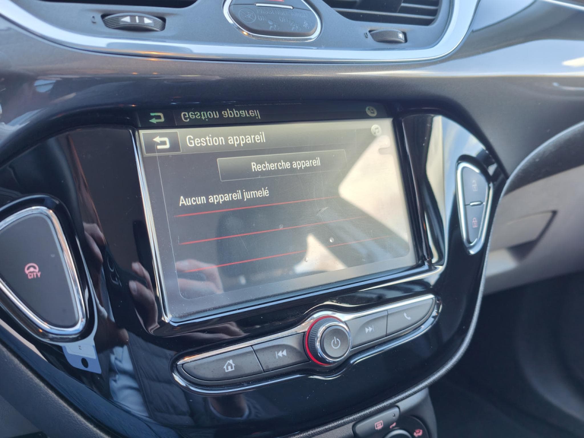 Opel Corsa 1.4i AUTOMATIQUE CLIMATISATION CARPLAY BLUETOOTH (2018) - Photo 17