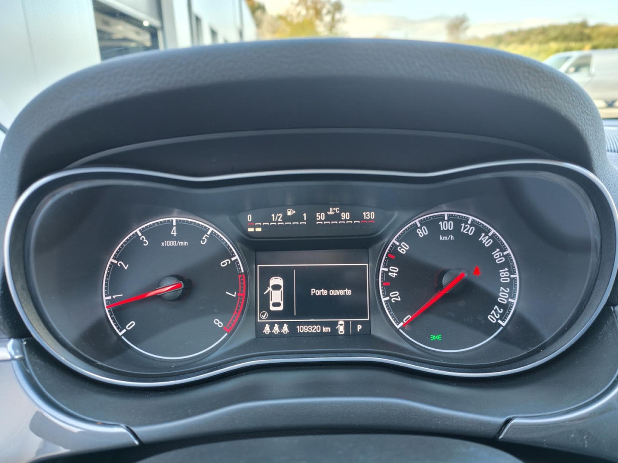 Opel Corsa 1.4i AUTOMATIQUE CLIMATISATION CARPLAY BLUETOOTH (2018) - Photo 21