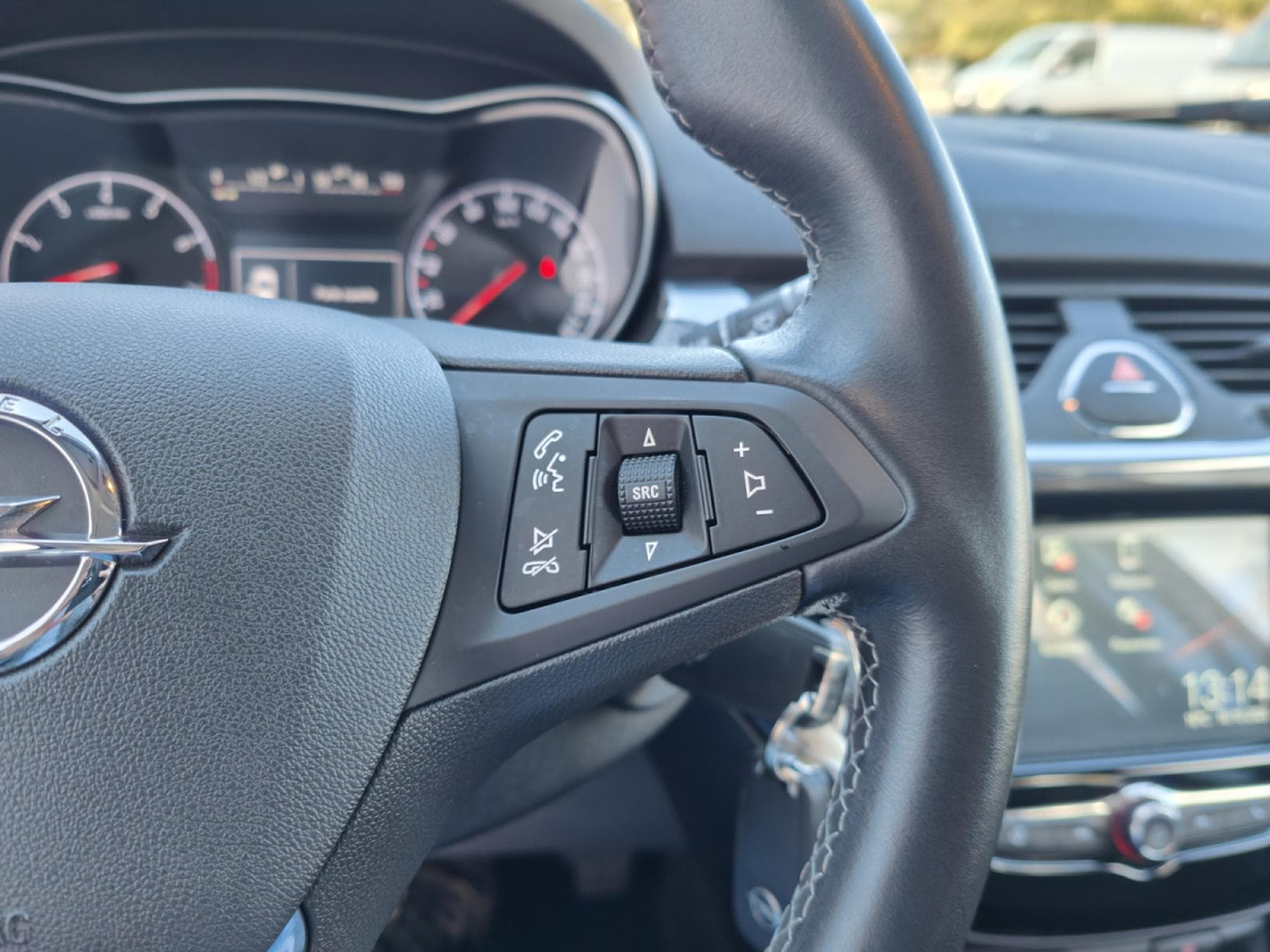 Opel Corsa 1.4i AUTOMATIQUE CLIMATISATION CARPLAY BLUETOOTH (2018) - Photo 19