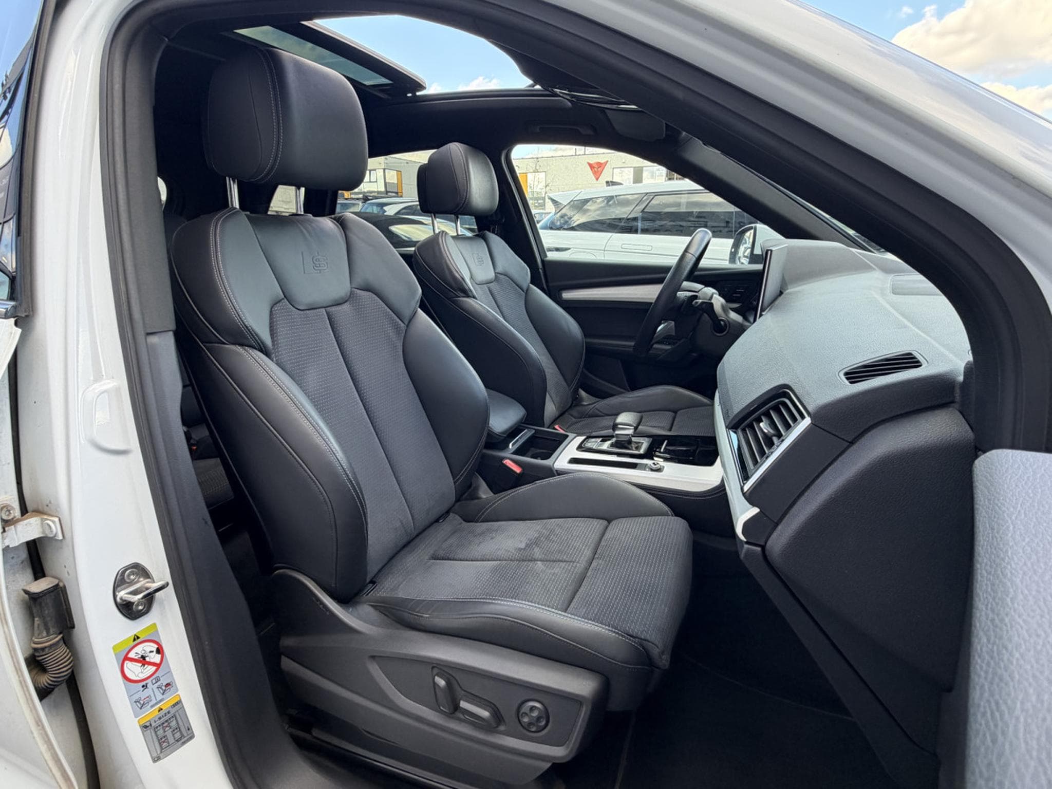 Audi Q5 Q5 40 TDI QUATTRO S LINE  -  PANORAMIQUE - VIRTUAL COCKPIT - (2023) - Foto 22
