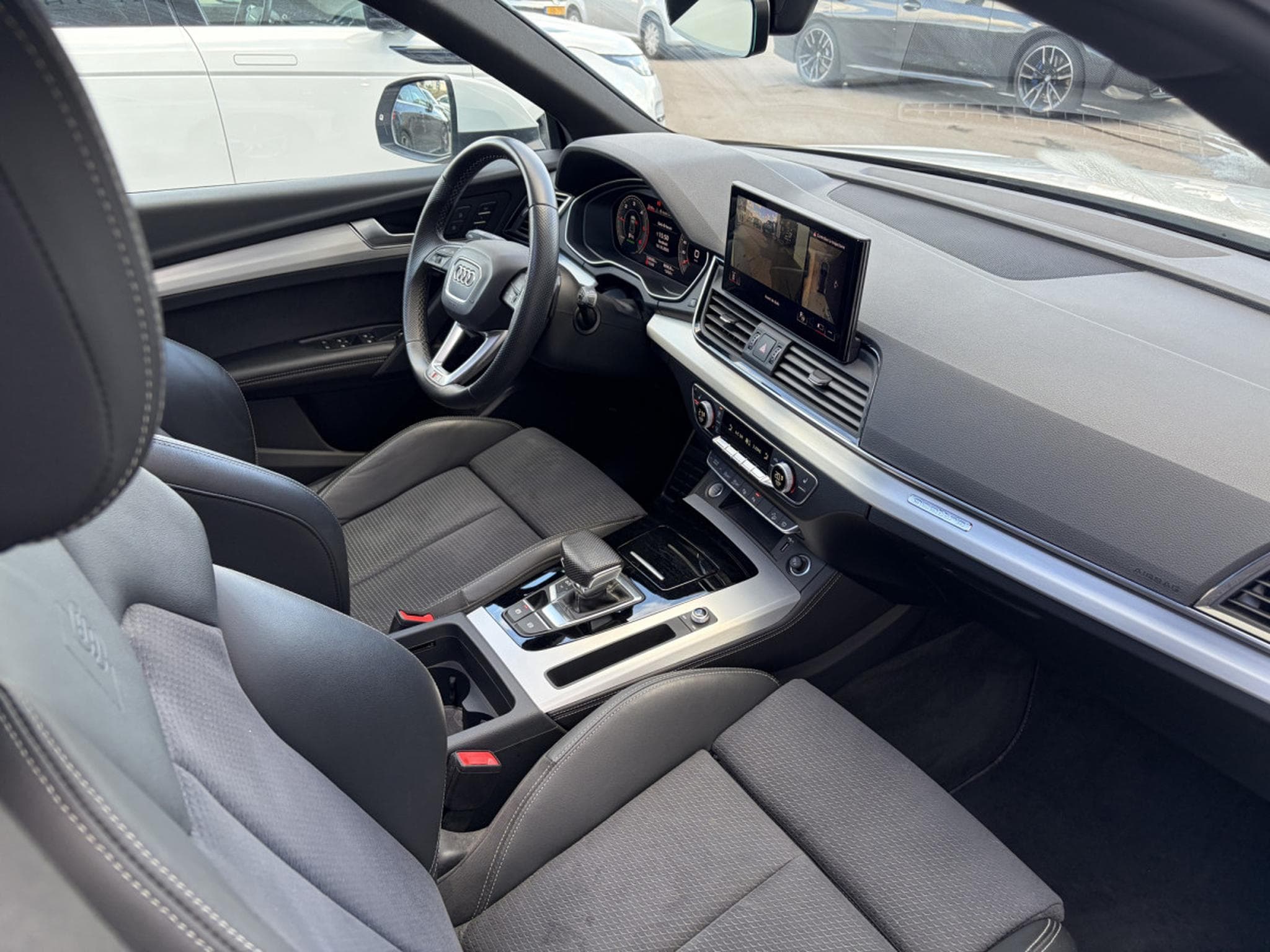 Audi Q5 Q5 40 TDI QUATTRO S LINE  -  PANORAMIQUE - VIRTUAL COCKPIT - (2023) - Foto 24