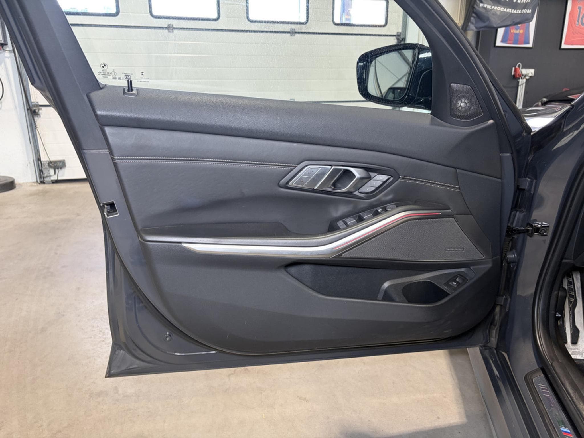 BMW M340 Touring M340 d xDrive/Pano/HUD/Camera/19/ACC/ (2023) - Foto 23