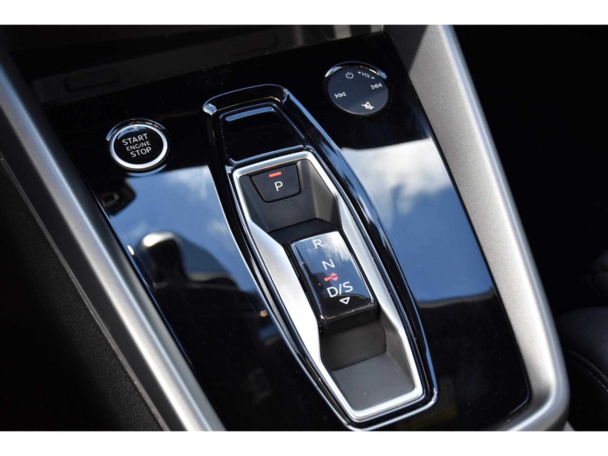 Audi A3 Allstreet 35 TDI S-Tronic NAPPA SONOS HUD ACC SIDE CAM (2024) - Photo 19