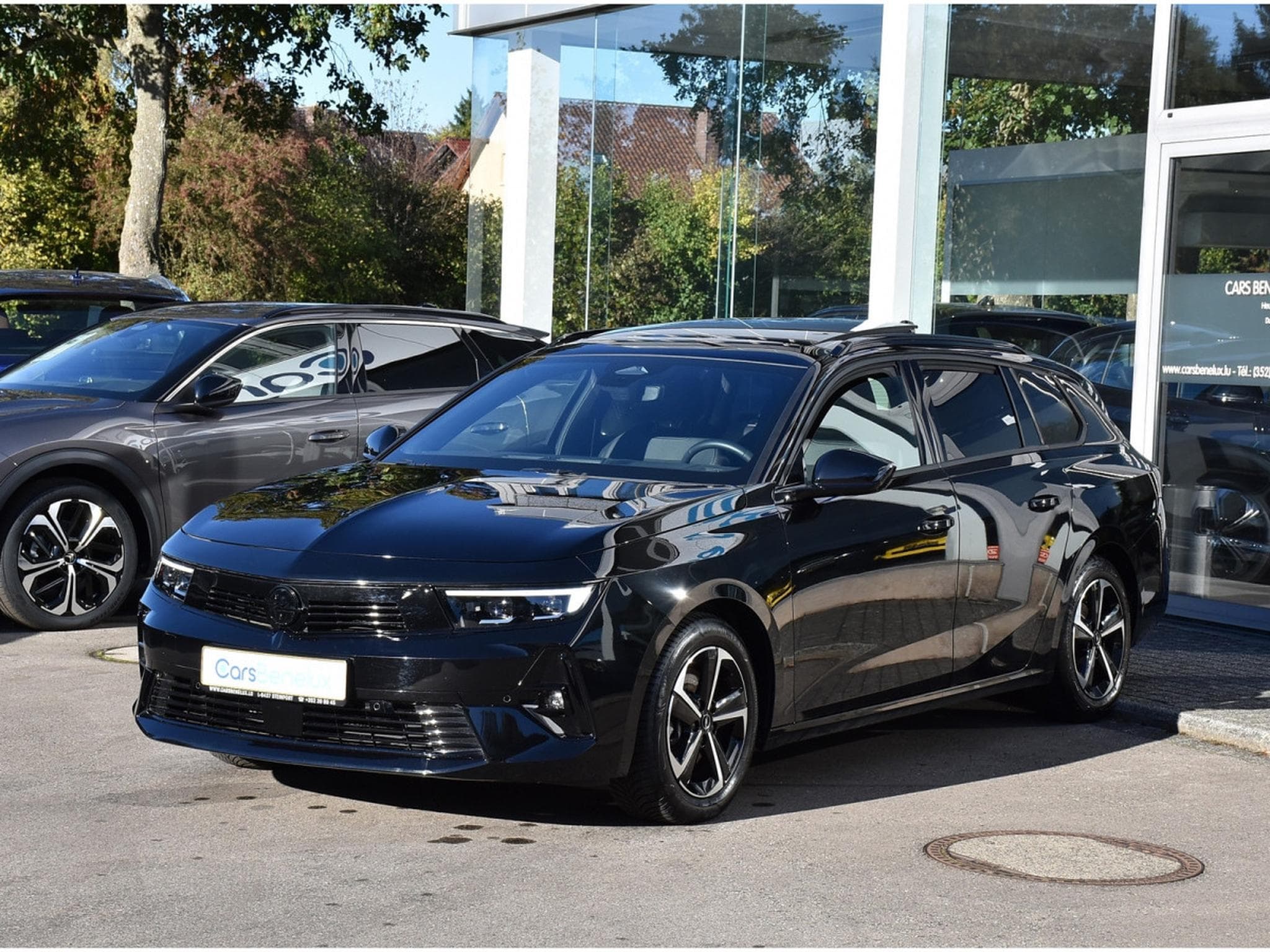 Opel Astra Sports Tourer 1.2 Hybrid 145 GS e-DCT6  MEMO PANO HUD CAM360 (2025) - Photo 2