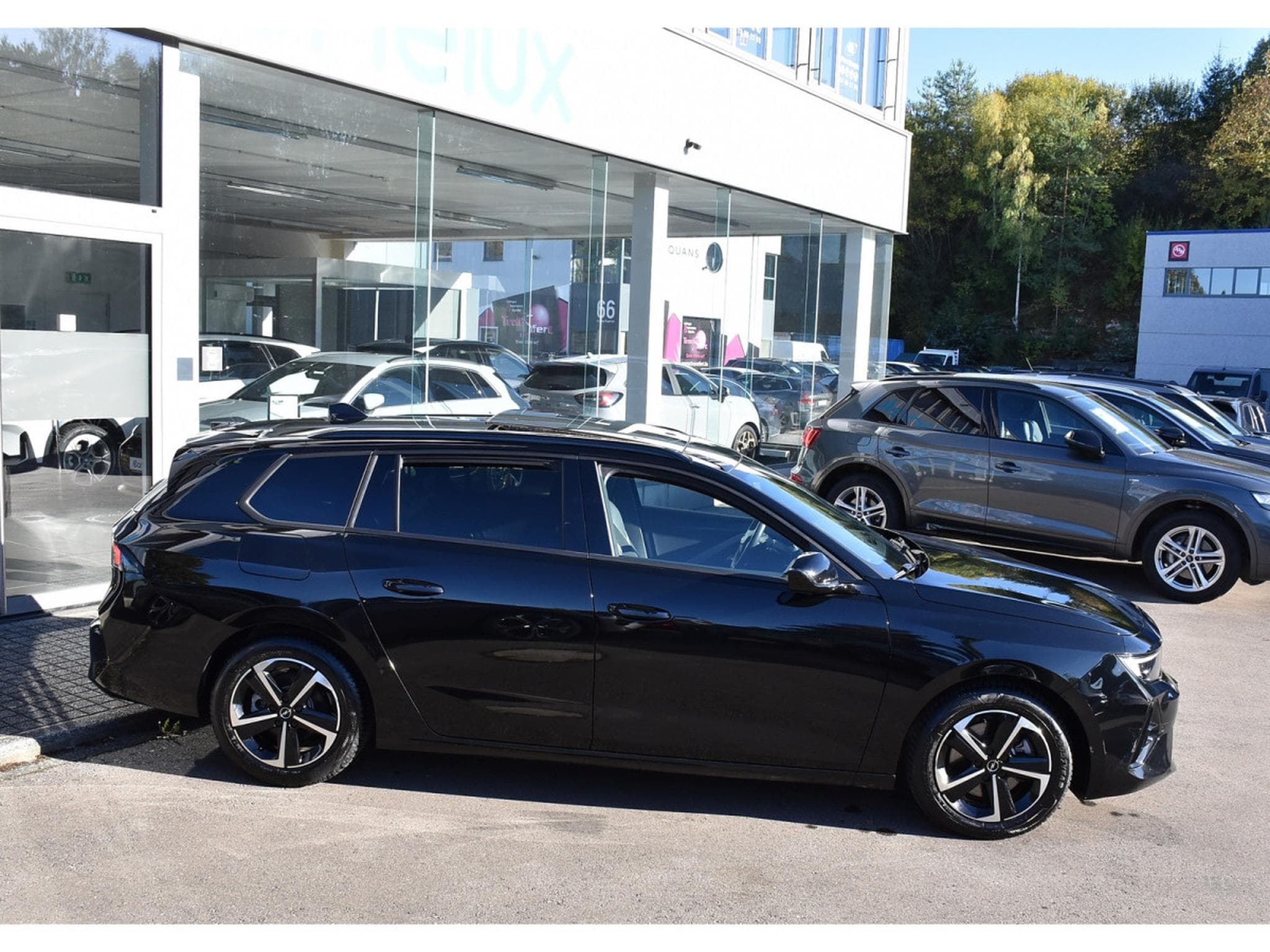 Opel Astra Sports Tourer 1.2 Hybrid 145 GS e-DCT6  MEMO PANO HUD CAM360 (2025) - Photo 3