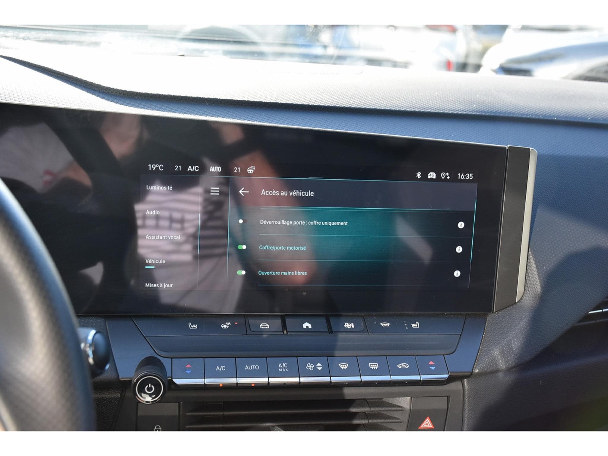 Opel Astra Sports Tourer 1.2 Hybrid 145 GS e-DCT6  MEMO PANO HUD CAM360 (2025) - Photo 13