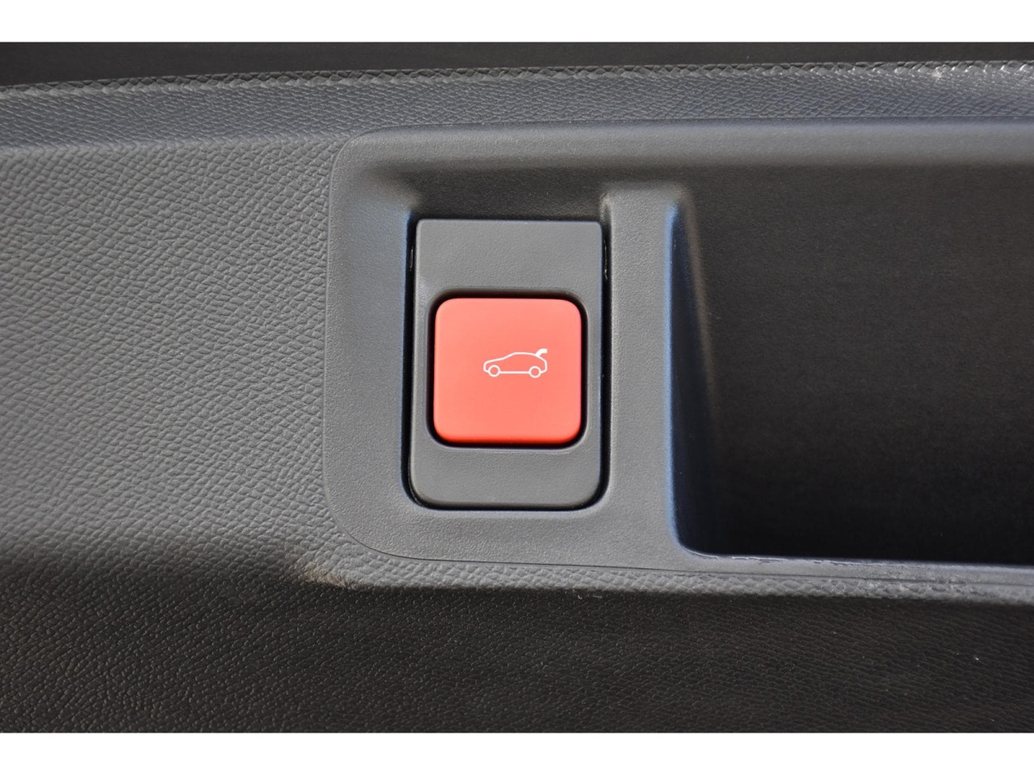 Opel Astra Sports Tourer 1.2 Hybrid 145 GS e-DCT6  MEMO PANO HUD CAM360 (2025) - Photo 24