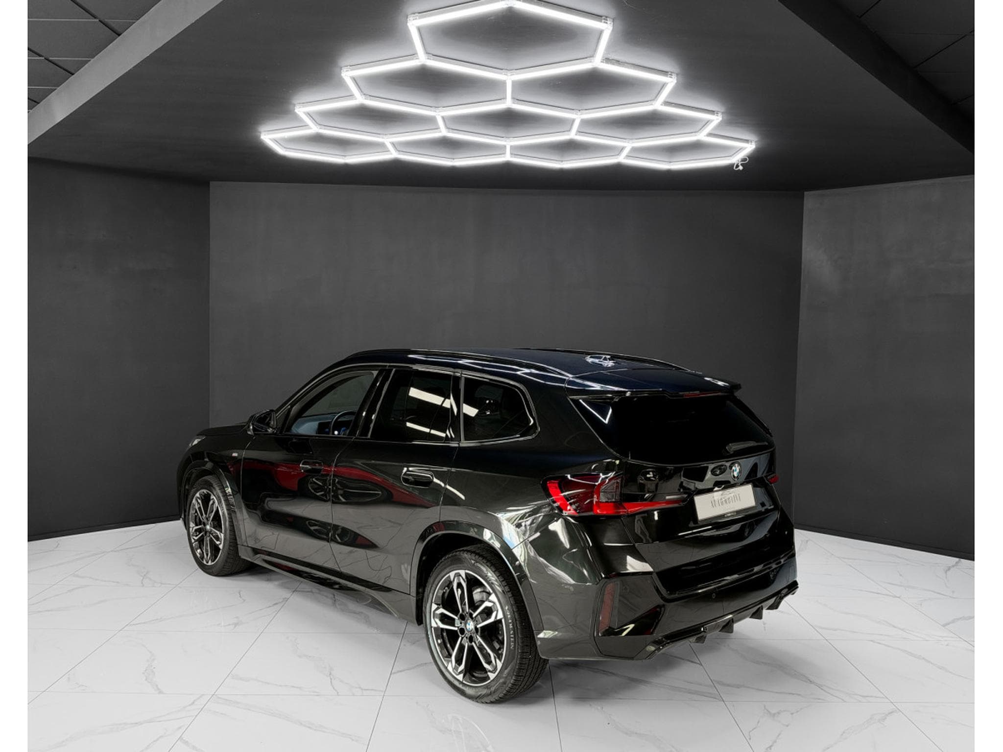 BMW X1 18d sDrive M Sport Pack (2024) - Photo 3