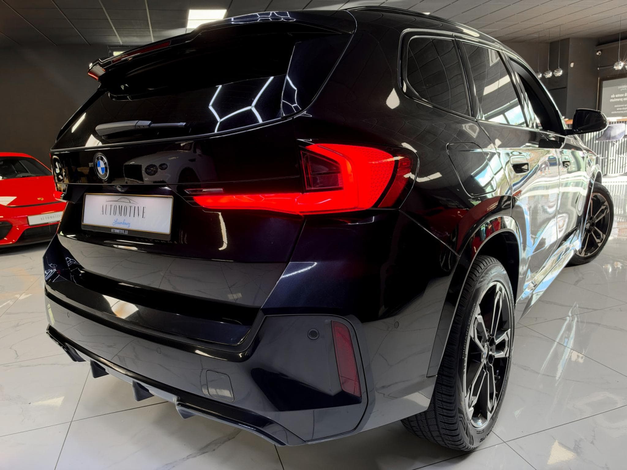 BMW X1 18d sDrive M Sport Pack (2024) - Photo 10