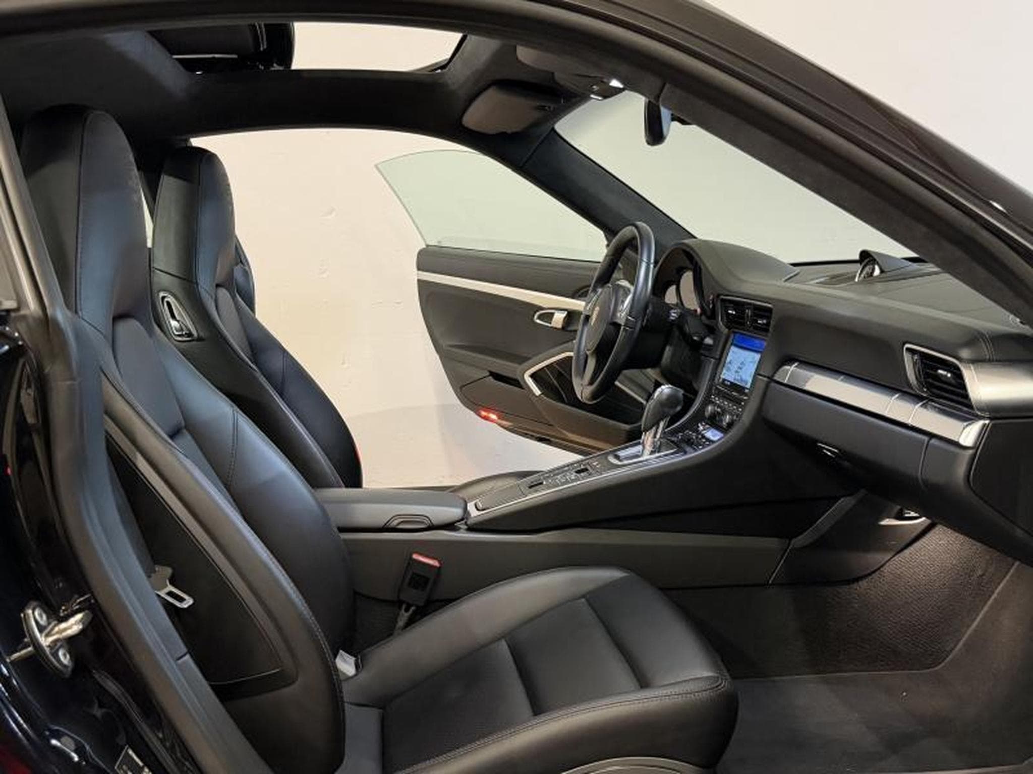 Porsche 911 911 Carrera 2 PDK (2014) - Photo 25