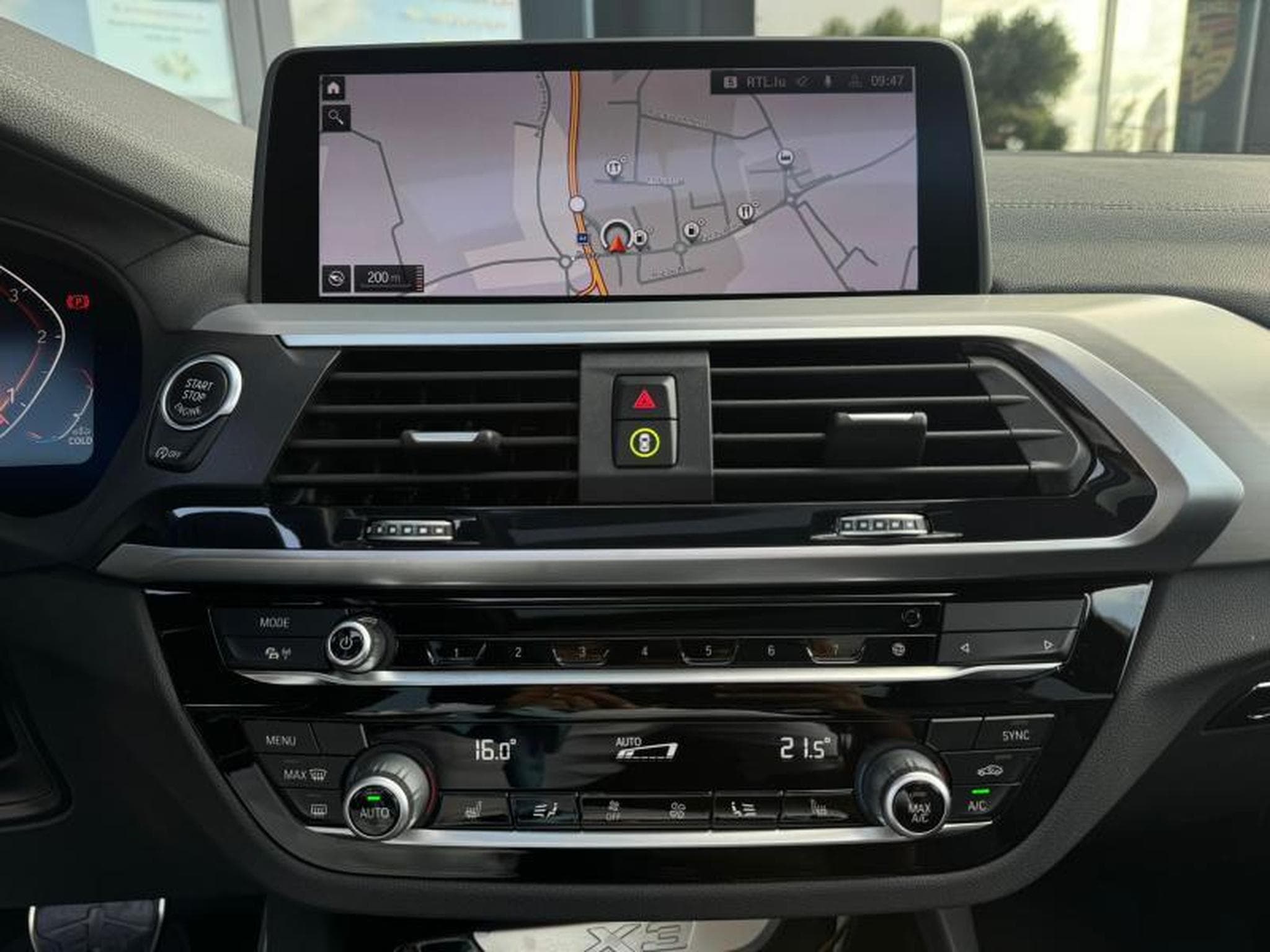 BMW X3 X3 xDrive30d pack M 3.0 265ch/Attelage/Toit ouvrant/Sièges é (2020) - Photo 7
