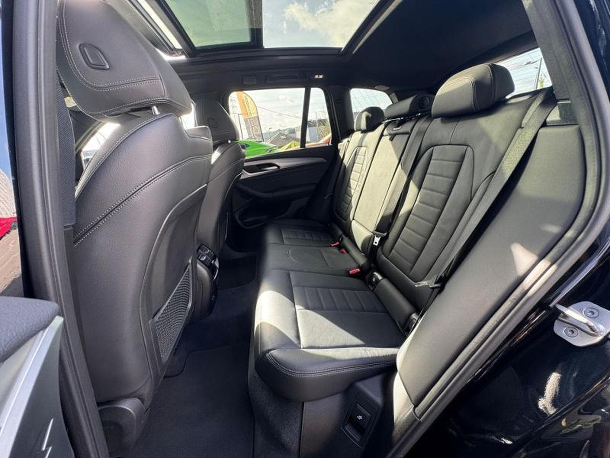BMW X3 X3 xDrive30d pack M 3.0 265ch/Attelage/Toit ouvrant/Sièges é (2020) - Photo 18