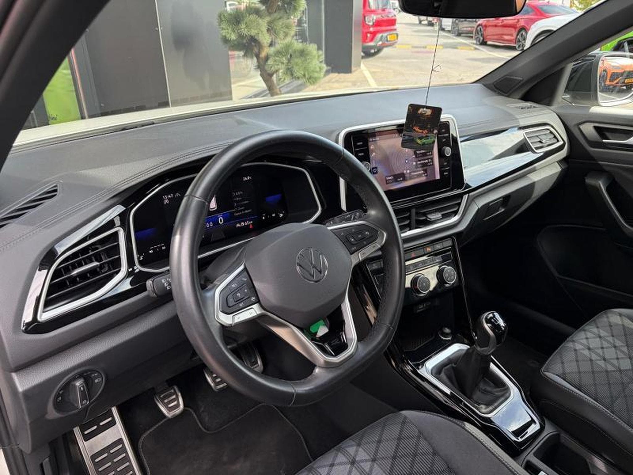 VW T-Roc R-Line 1.0 110ch/Sièges chauffants/Led/Gps (2024) - Foto 7
