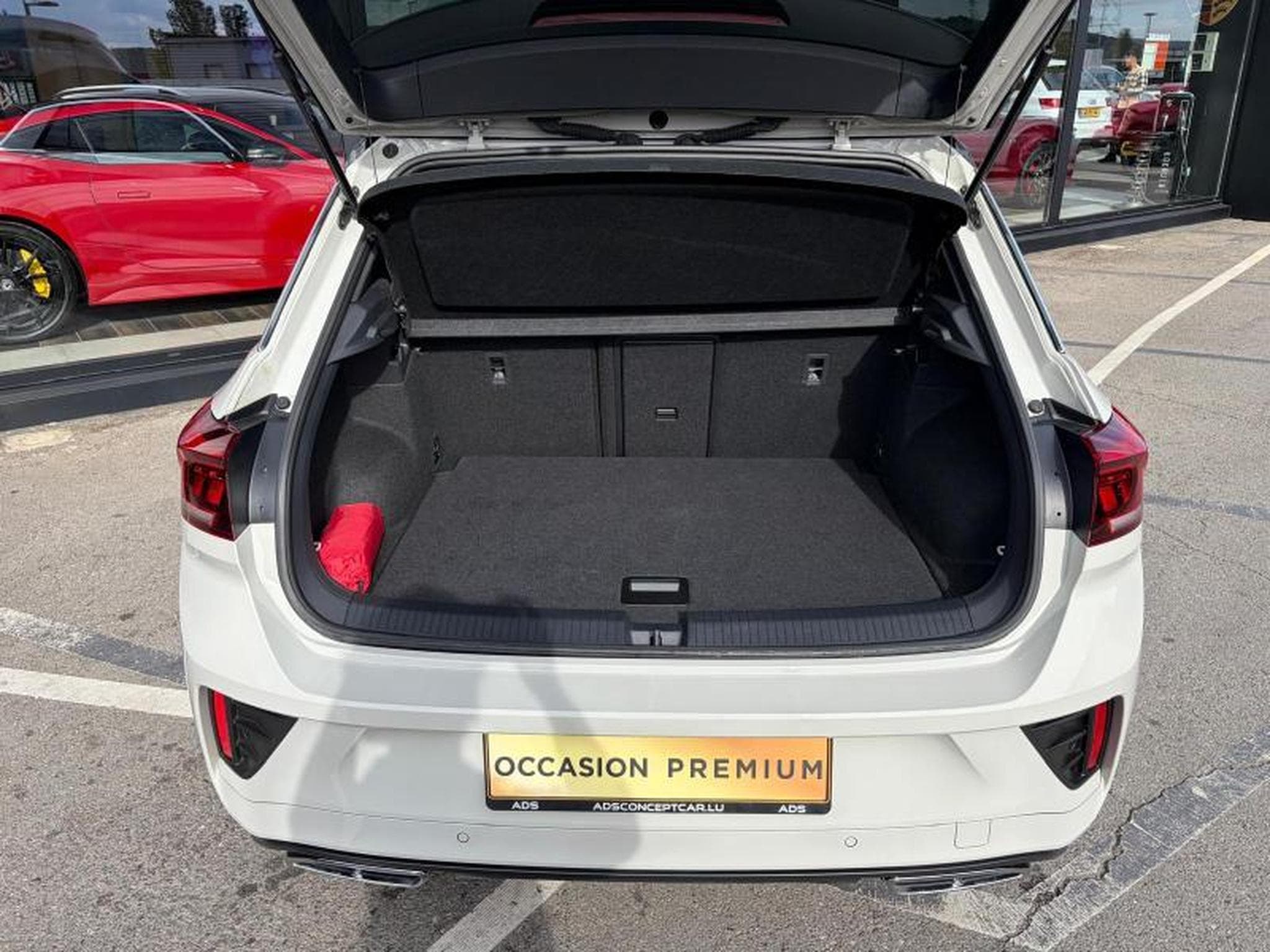 VW T-Roc R-Line 1.0 110ch/Sièges chauffants/Led/Gps (2024) - Foto 17