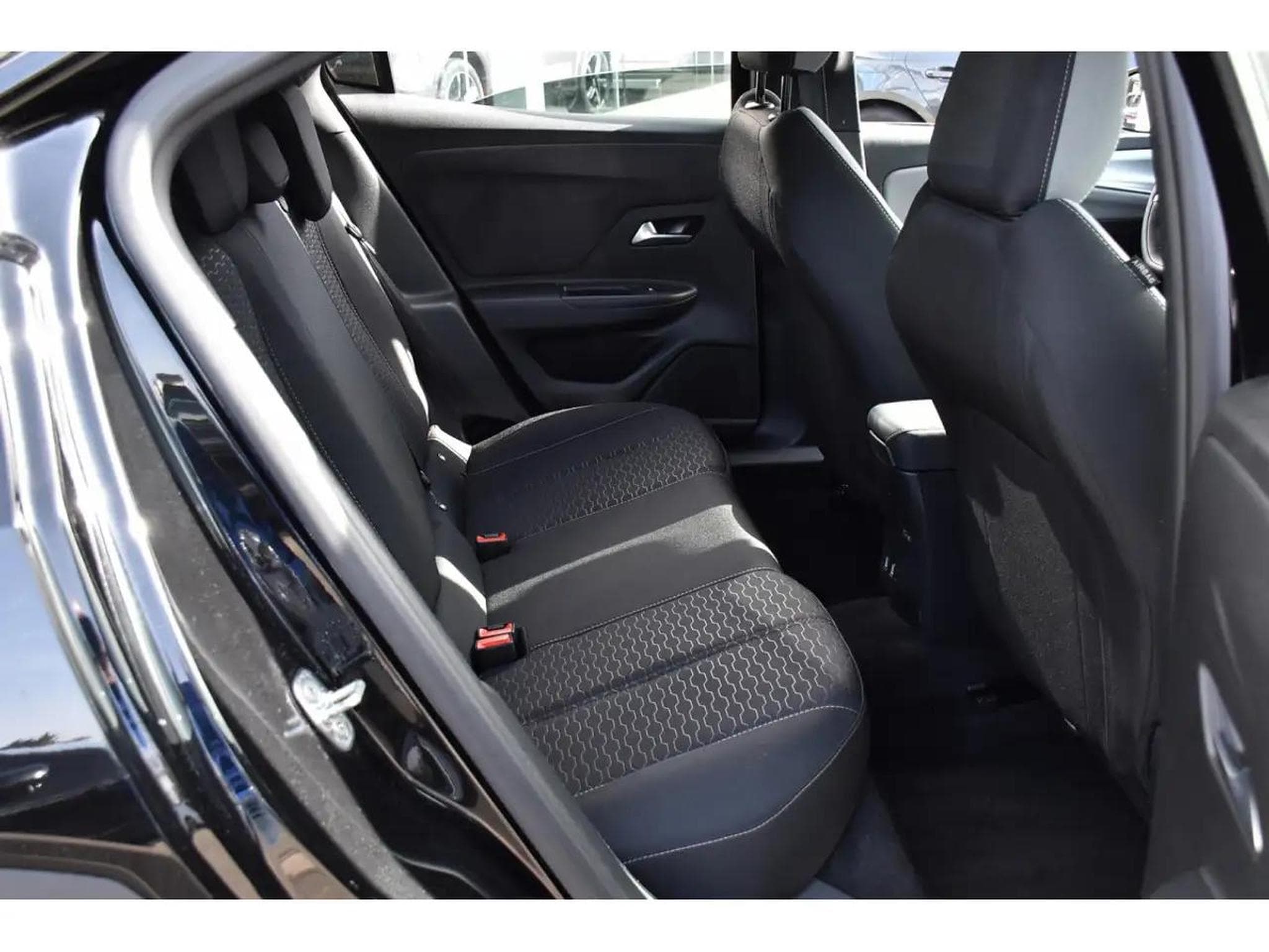 Opel Mokka (2025) - Photo 8