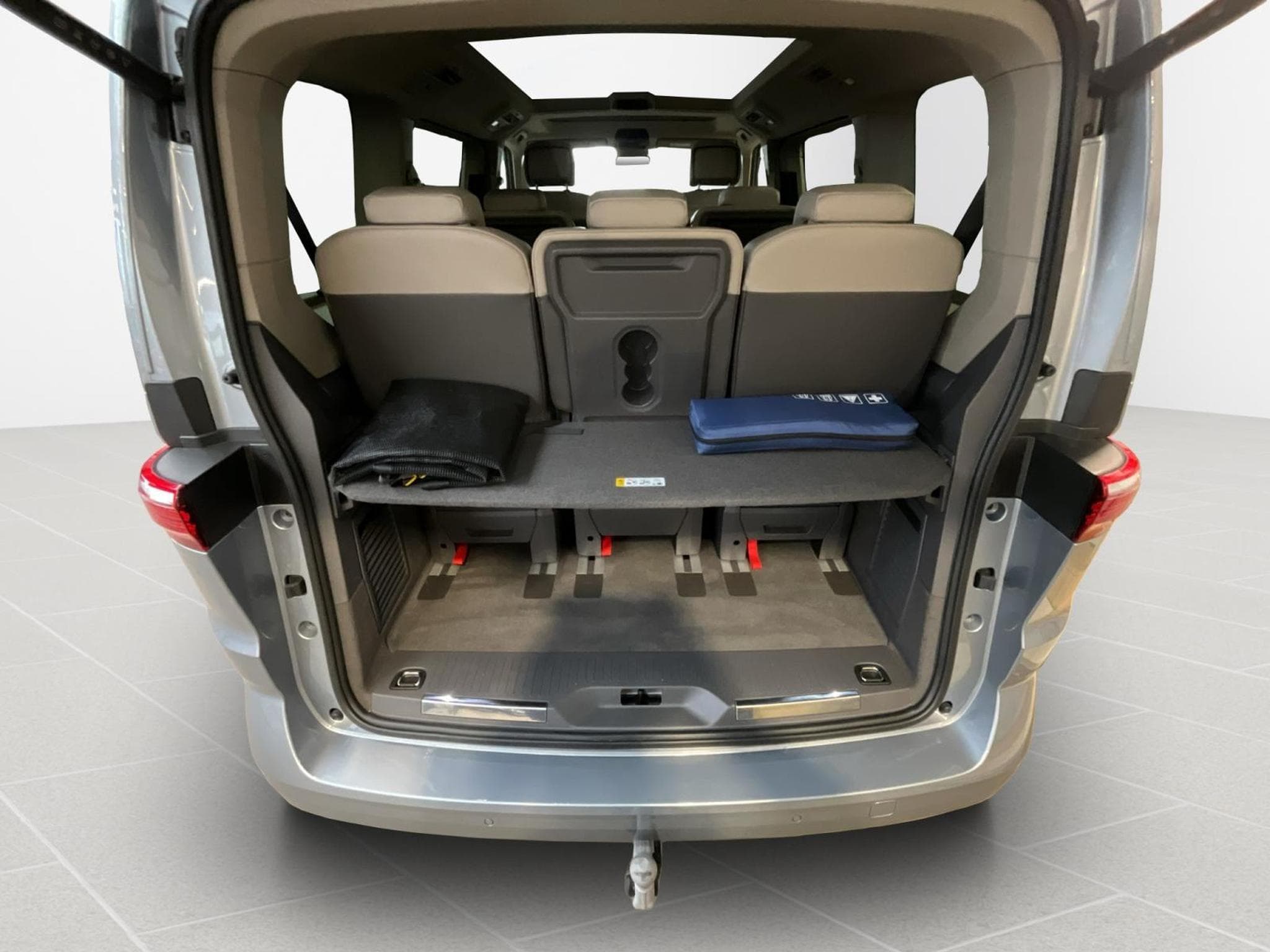 VW T7 Style+DSG+7sitze+LM19+Pano (2025) - Photo 17
