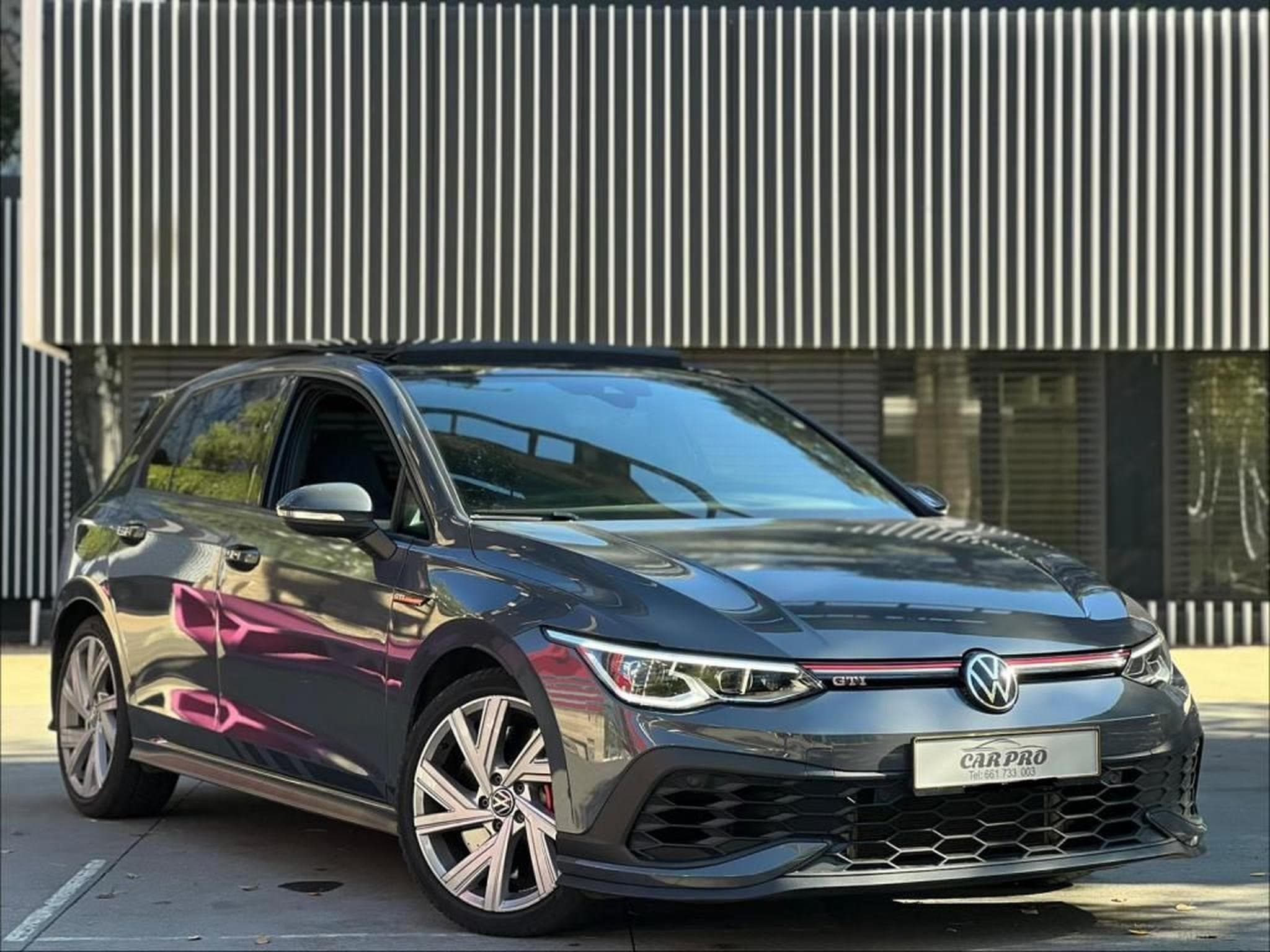 VW Golf VIII GTI Club Sport / 300 PS / Toit Ouvrant / Automatique / (2022) - Foto 2