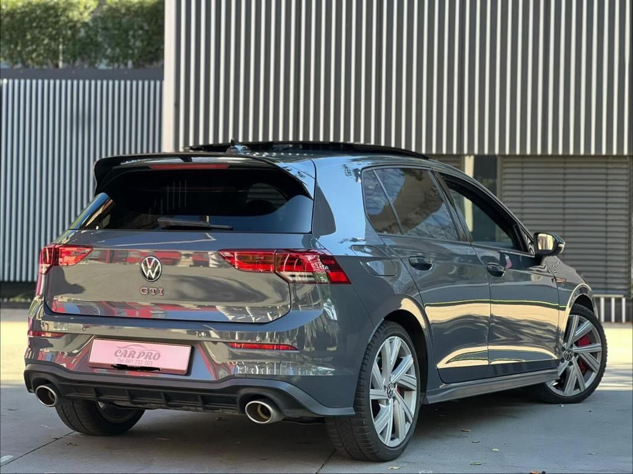 VW Golf VIII GTI Club Sport / 300 PS / Toit Ouvrant / Automatique / (2022) - Foto 3