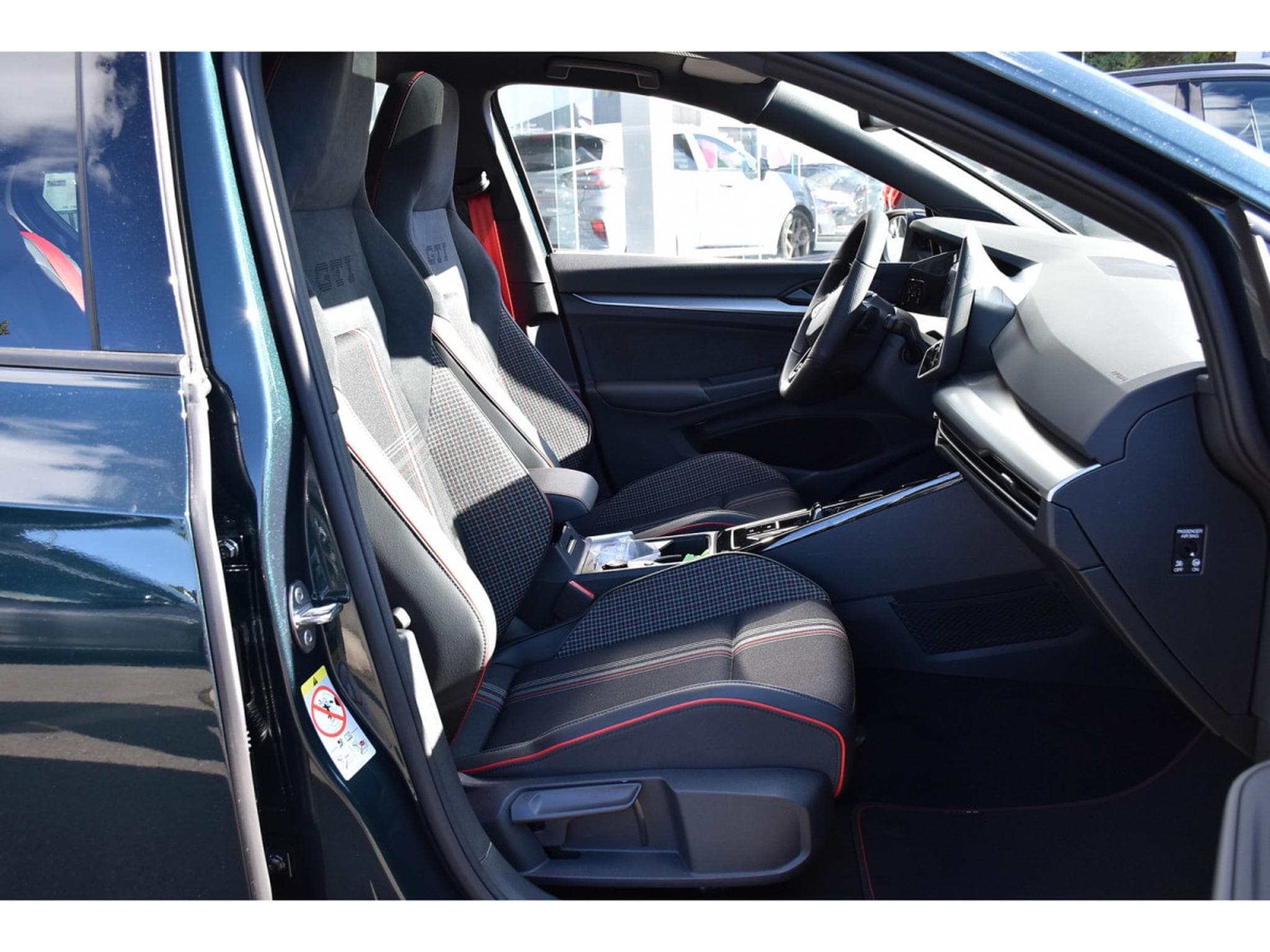 VW Golf GTI 2.0 TSI DSG Edition 50 TO TRAVEL PACK HIVER NEUVE (2026) - Photo 7