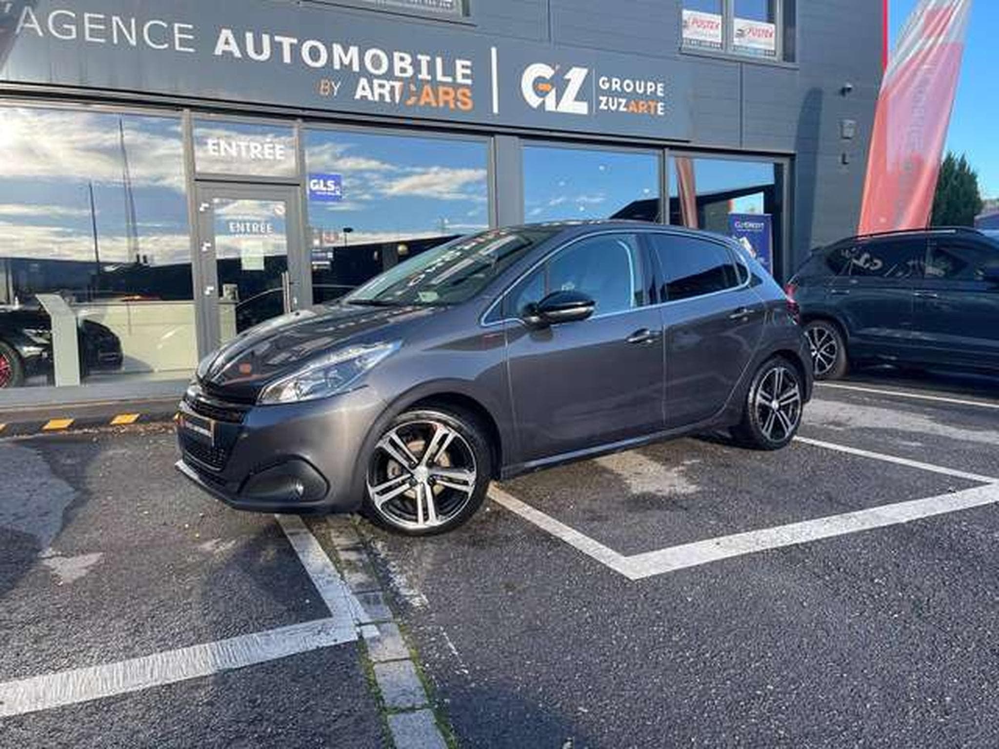 Peugeot 208 208 110 CH GT LINE-JUSQU'A 36 MOIS DE GARANTIE (2019) - Photo 2