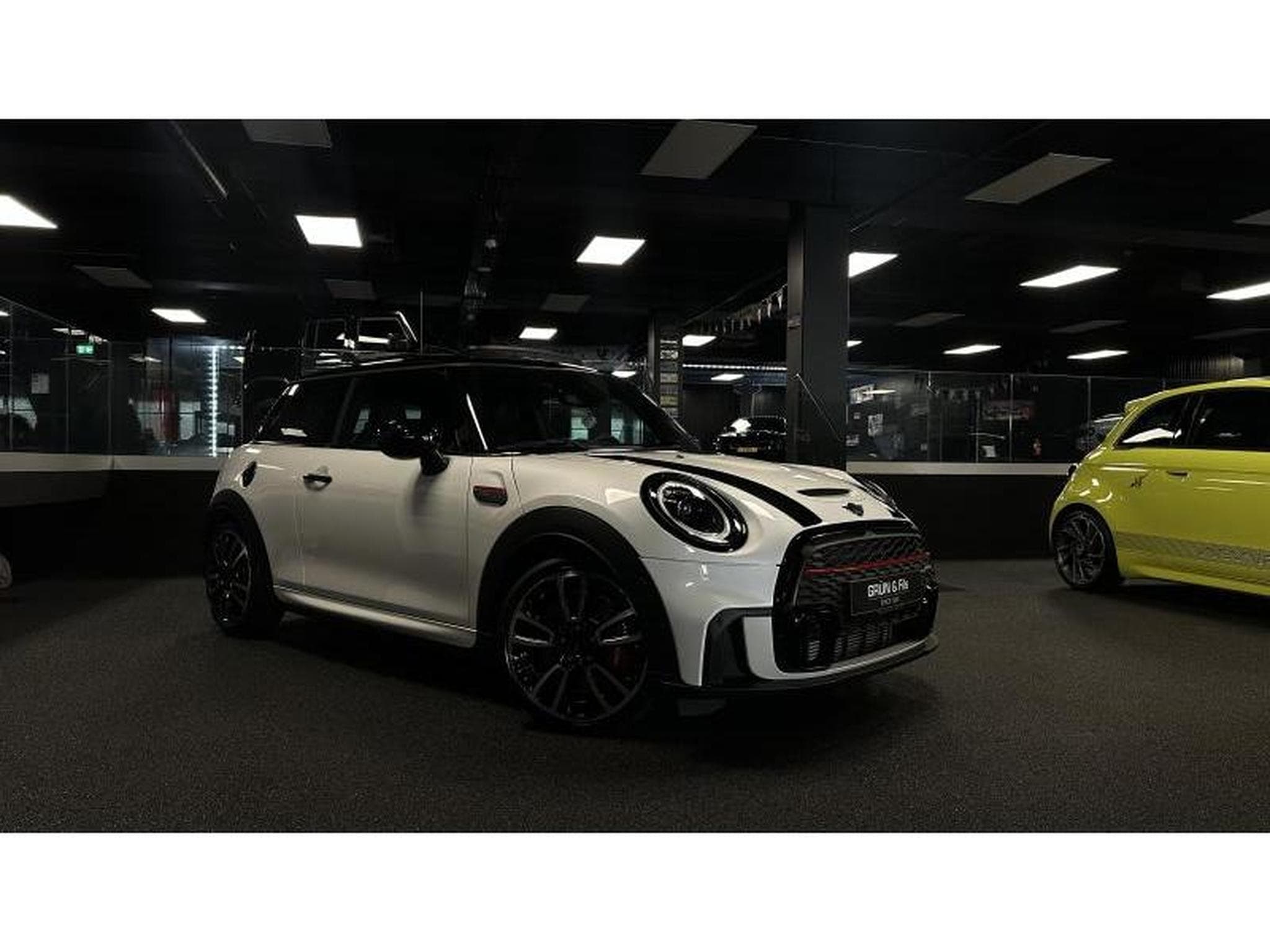MINI Cooper John Cooper Works (2024) - Foto 1