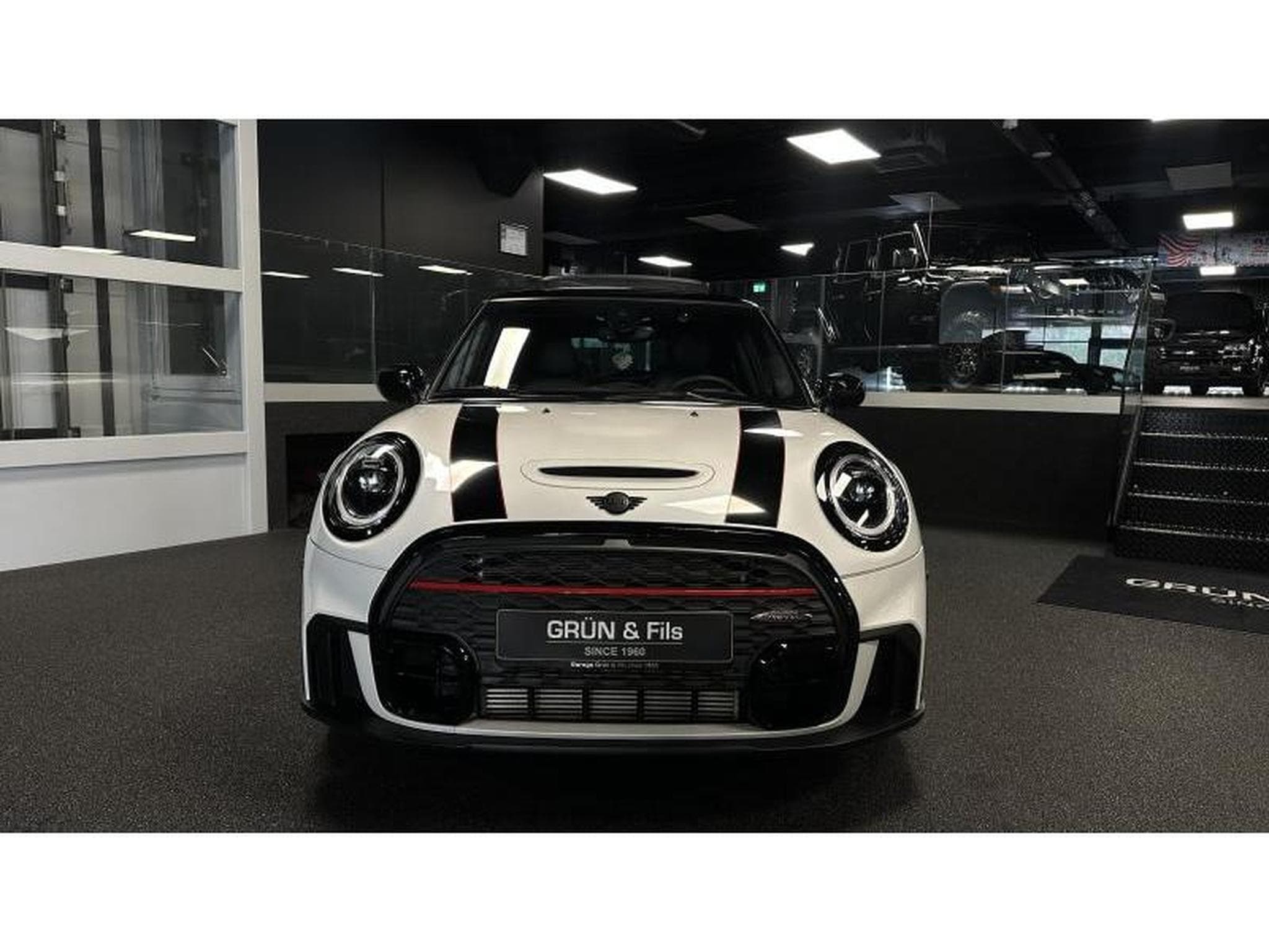 MINI Cooper John Cooper Works (2024) - Foto 3