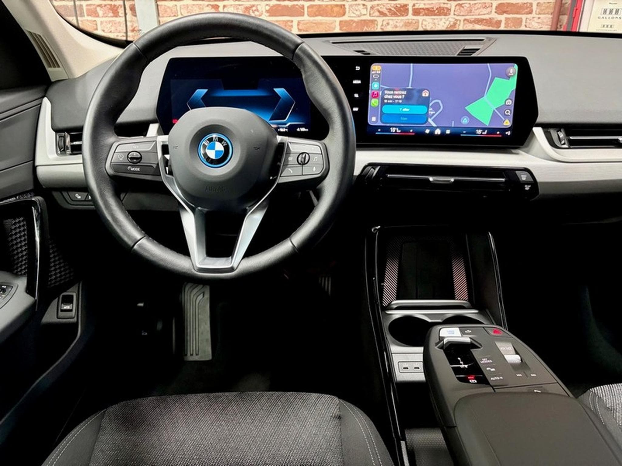 BMW iX1 iX1 306cv xDrive30 Navig/LED/ACC/ALU18/ (2026) - Photo 4