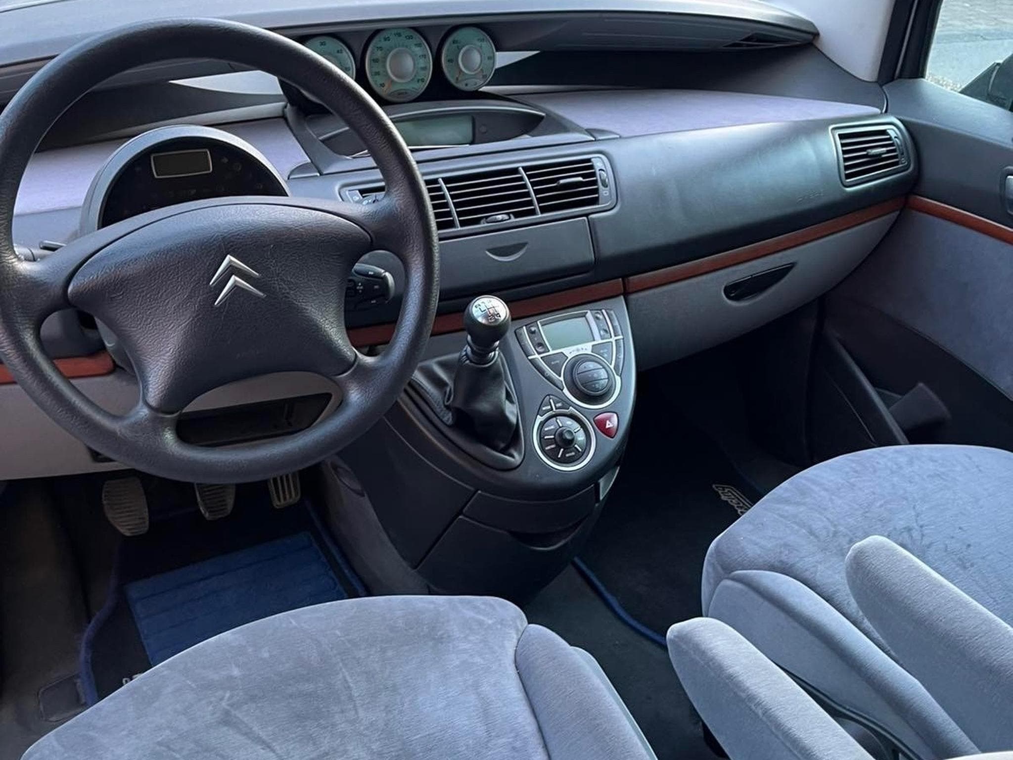 Citroën C8 (2004) - Photo 2