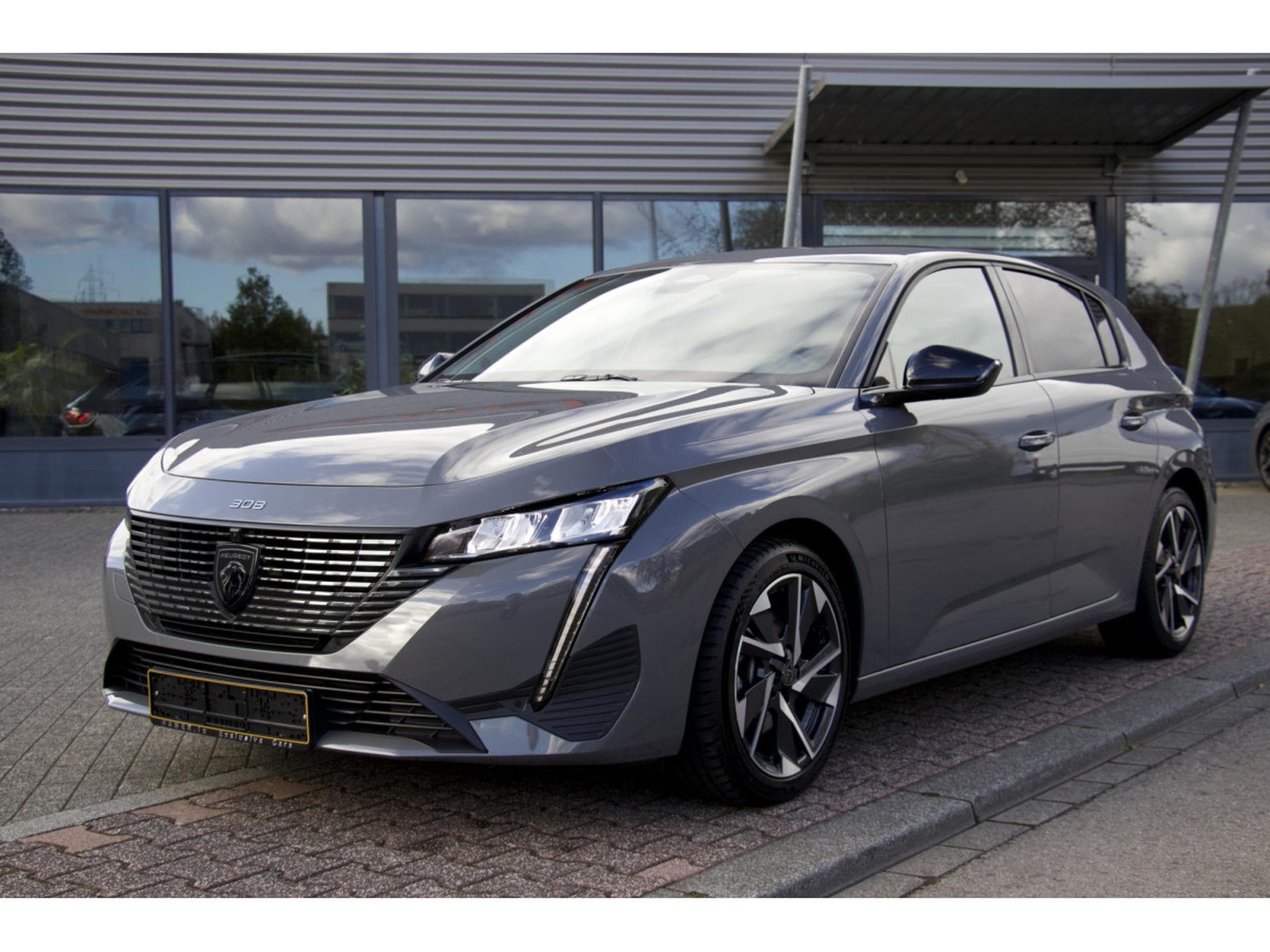 Peugeot 308 1.5 BlueHDi 130 EAT8 Allure ACC 360° Navi LED PDC (2024) - Foto 2