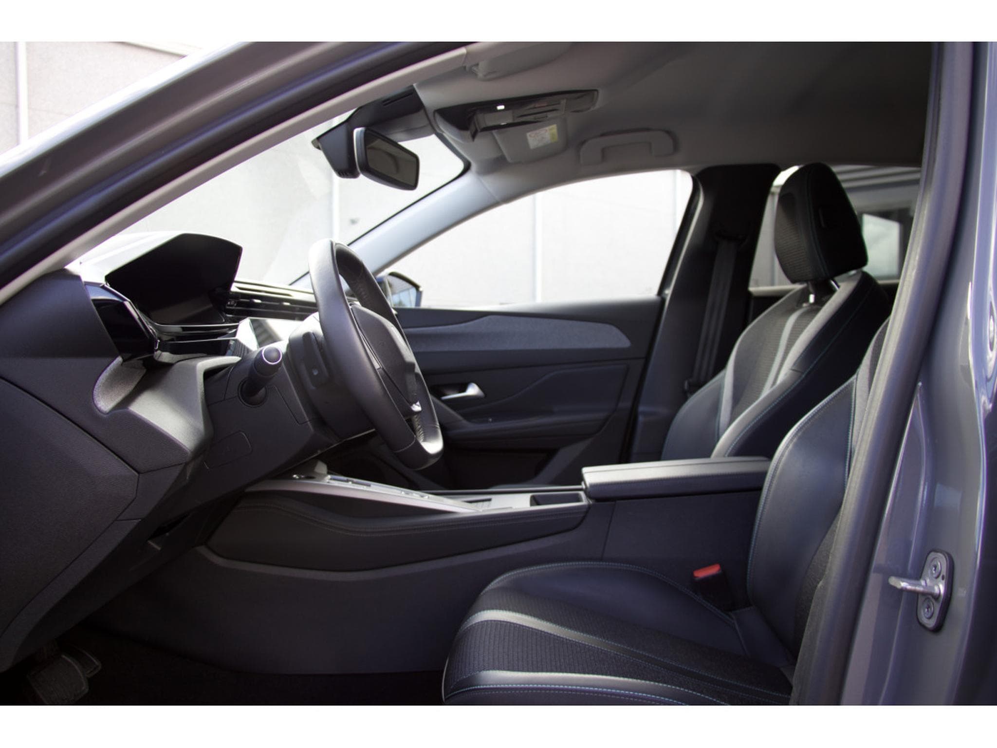 Peugeot 308 1.5 BlueHDi 130 EAT8 Allure ACC 360° Navi LED PDC (2024) - Foto 7