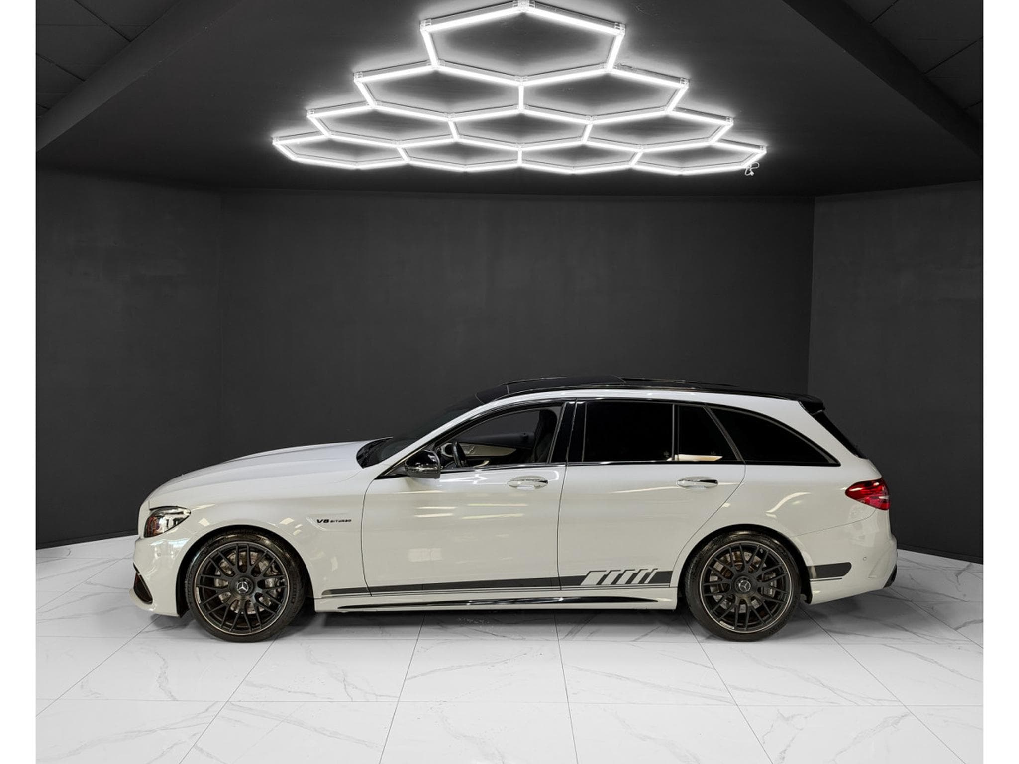 Mercedes C 63 AMG T 4.0 V8 / PANORAMIC / MEMO / LED (2019) - Foto 2