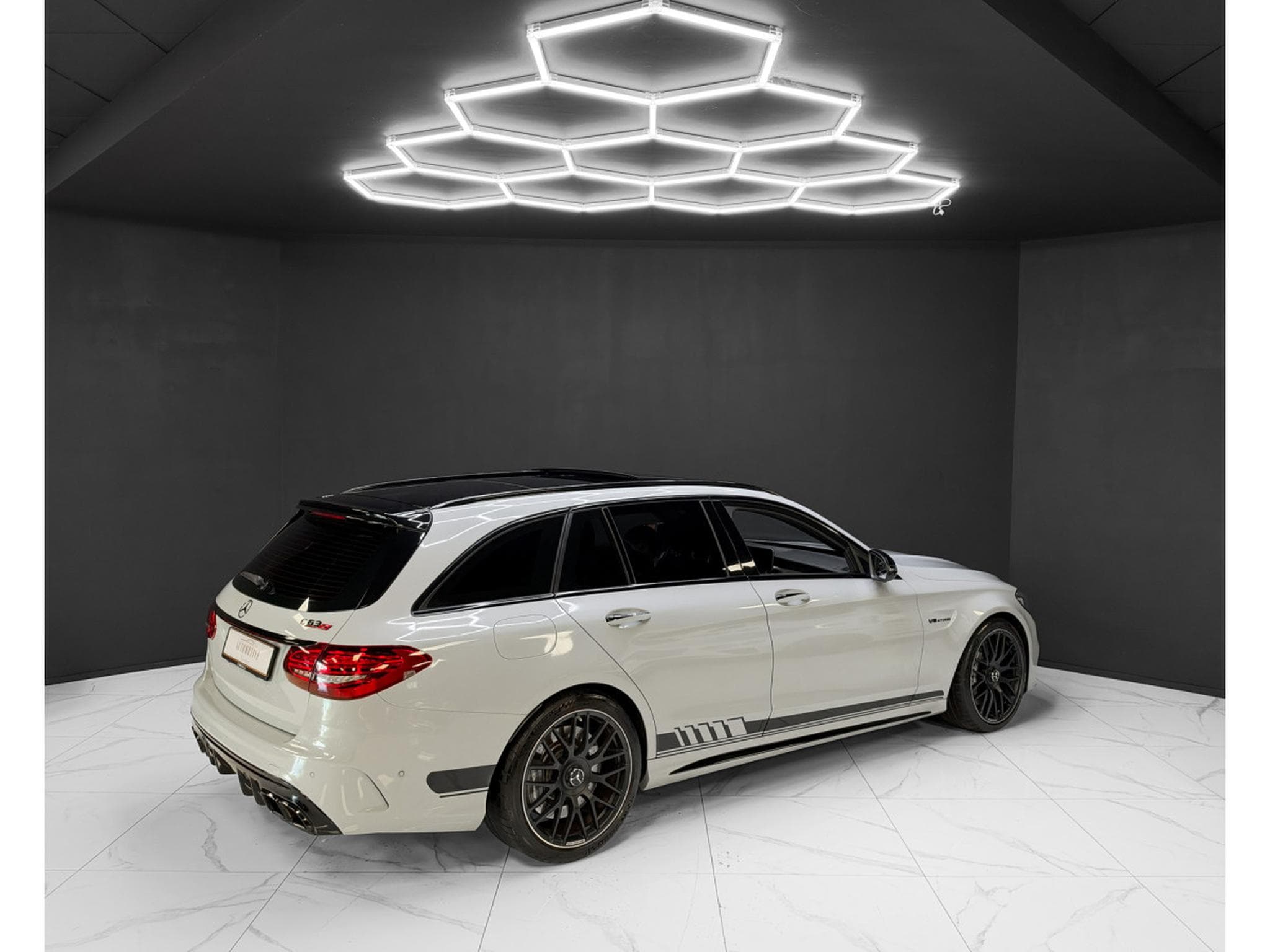 Mercedes C 63 AMG T 4.0 V8 / PANORAMIC / MEMO / LED (2019) - Foto 5