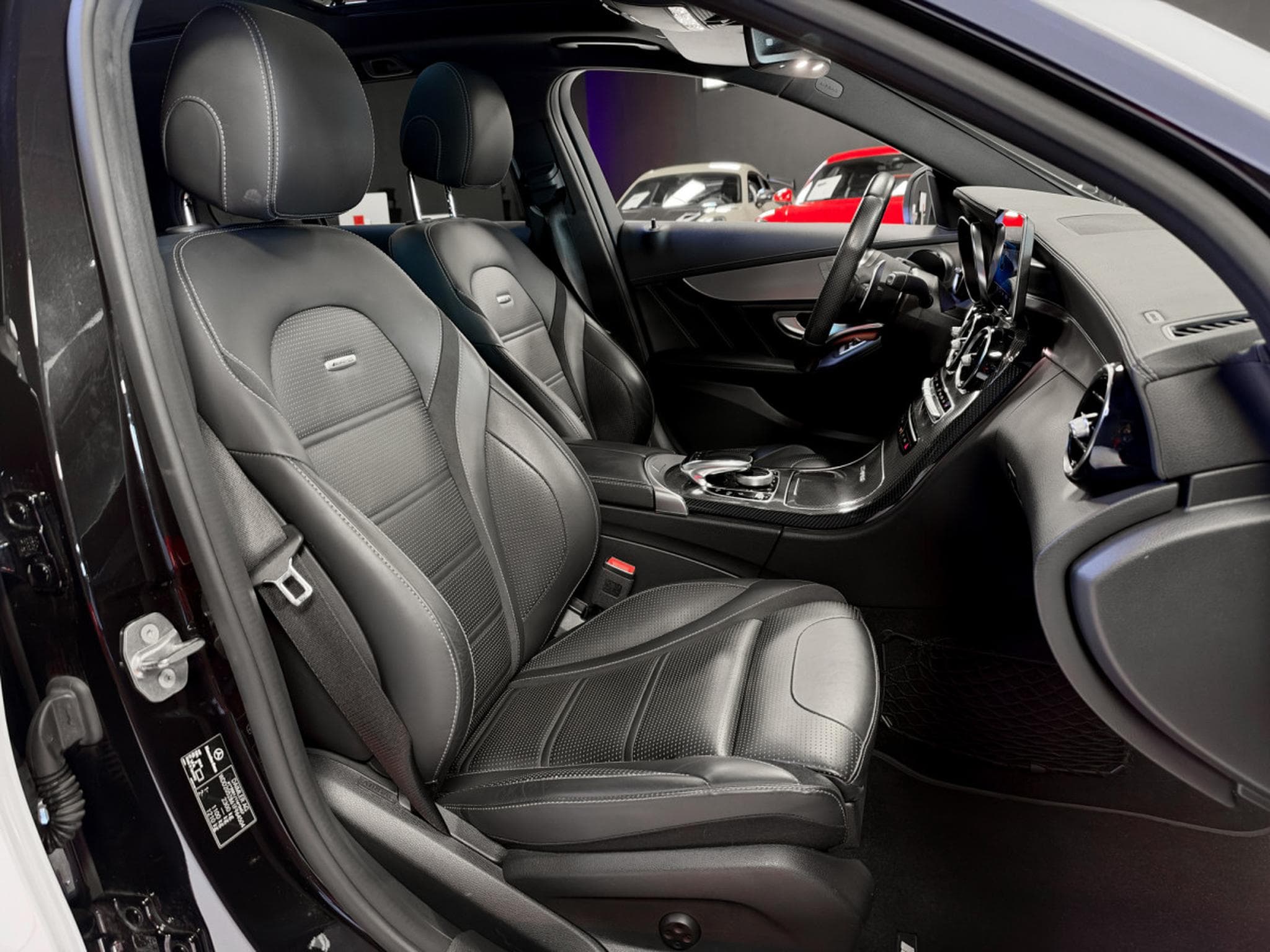 Mercedes C 63 AMG T 4.0 V8 / PANORAMIC / MEMO / LED (2019) - Foto 11
