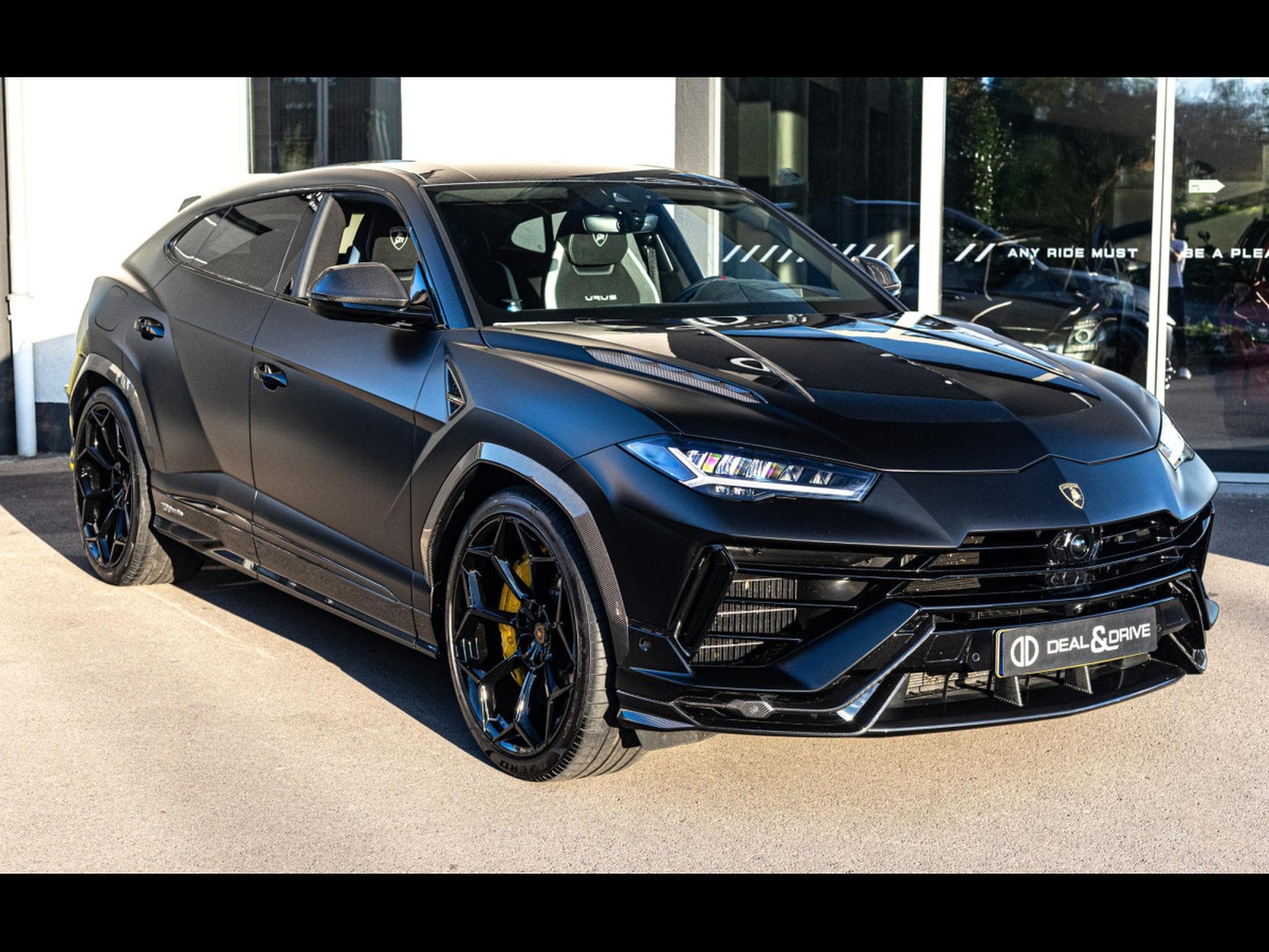 Lamborghini Urus PERFORMANTE 4.0 V8 666 CH - SATIN PPF - AKRAPOVIC (2024) - Foto 6