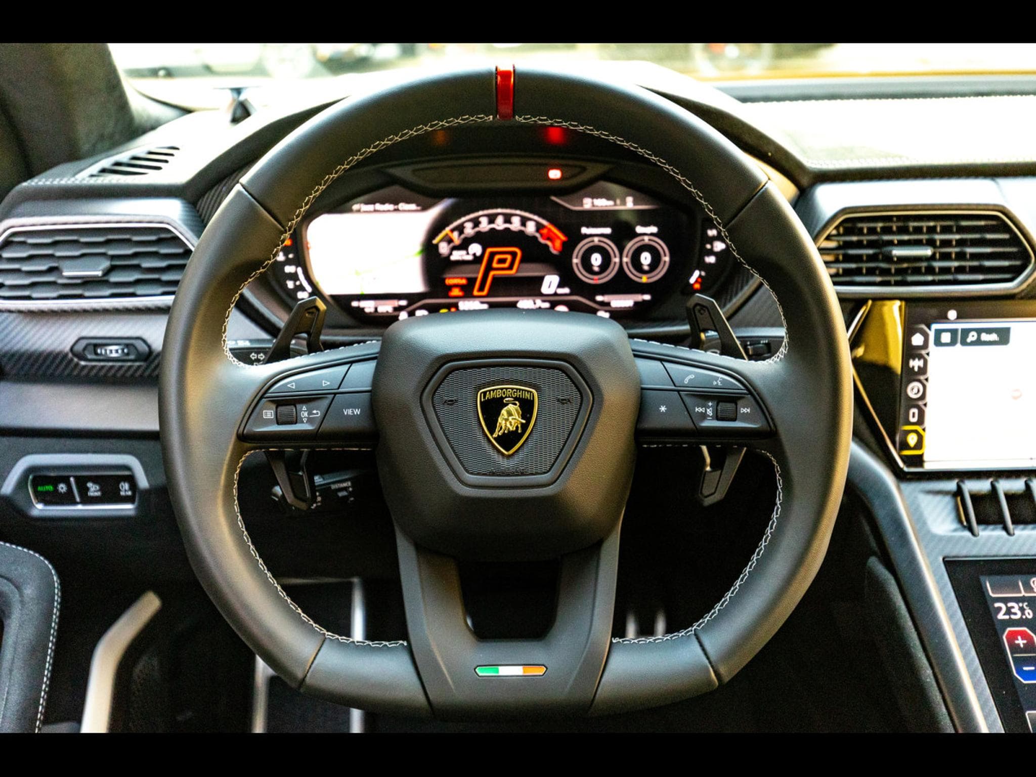 Lamborghini Urus PERFORMANTE 4.0 V8 666 CH - SATIN PPF - AKRAPOVIC (2024) - Foto 11