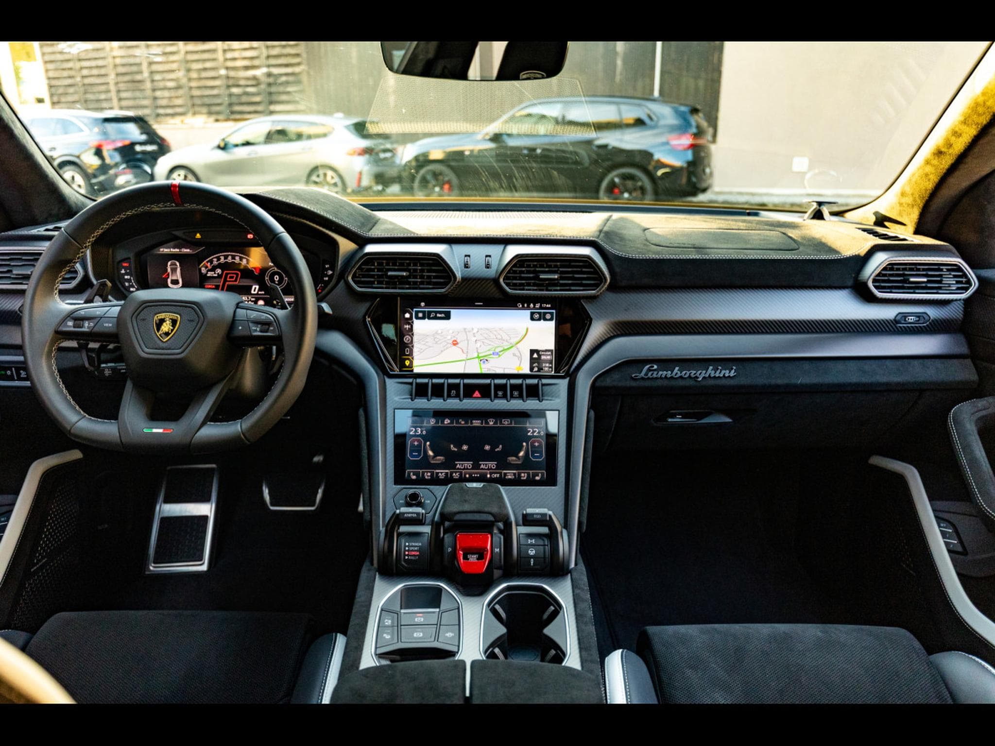 Lamborghini Urus PERFORMANTE 4.0 V8 666 CH - SATIN PPF - AKRAPOVIC (2024) - Foto 13