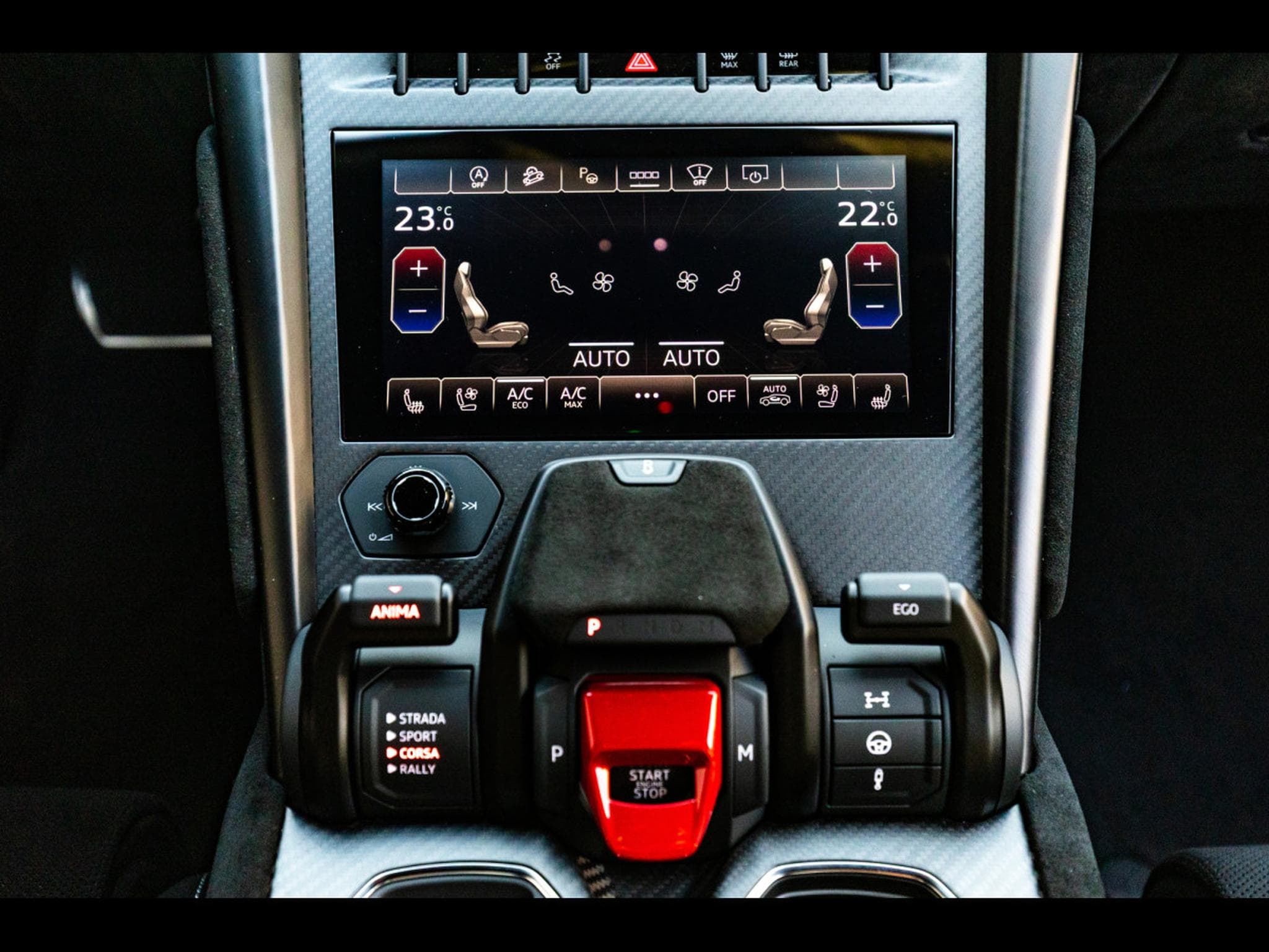 Lamborghini Urus PERFORMANTE 4.0 V8 666 CH - SATIN PPF - AKRAPOVIC (2024) - Foto 22