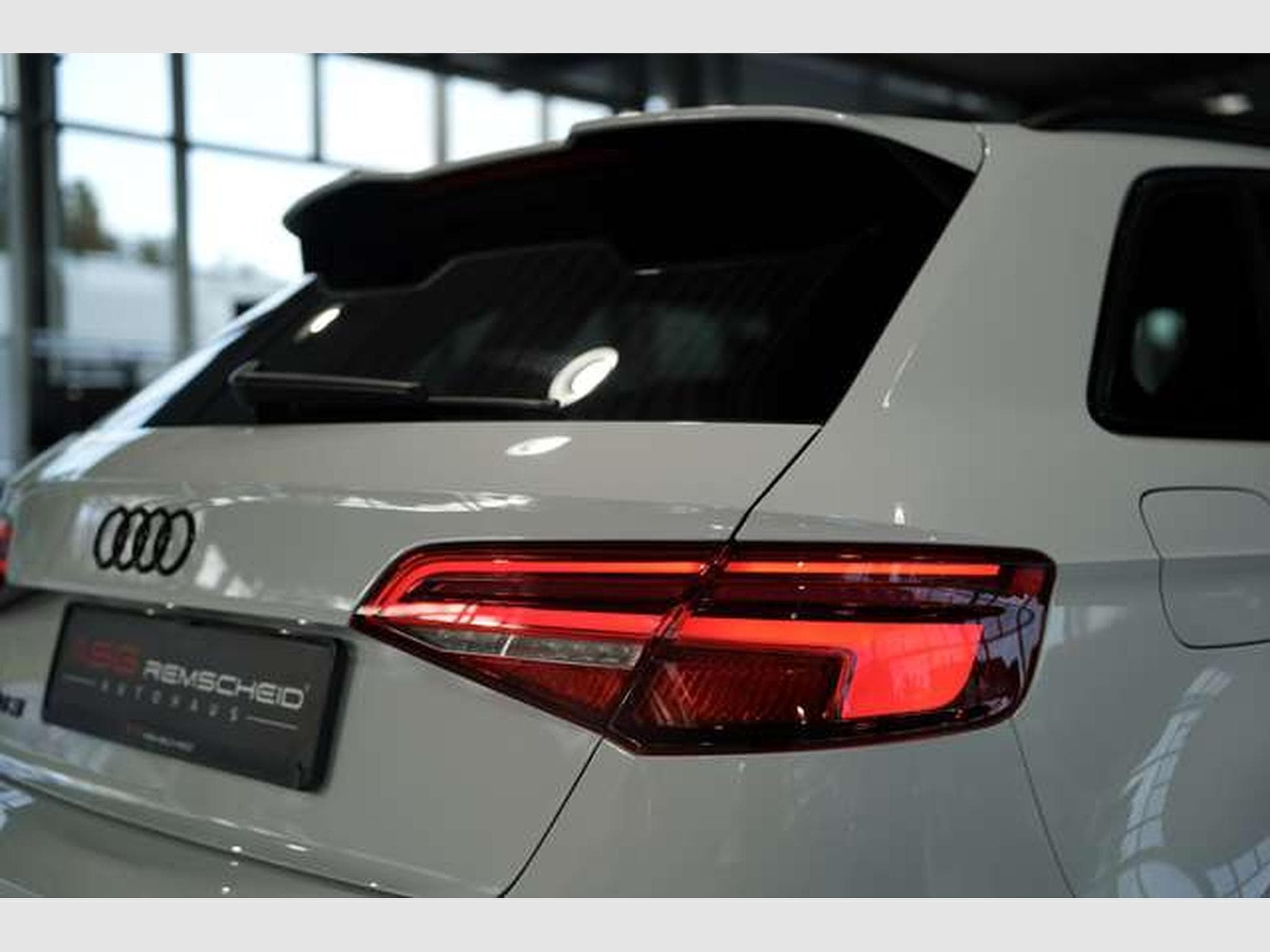 Audi RS3 Sportback q. *19 *Schale *S-AGA *Virtual (2019) - Photo 13